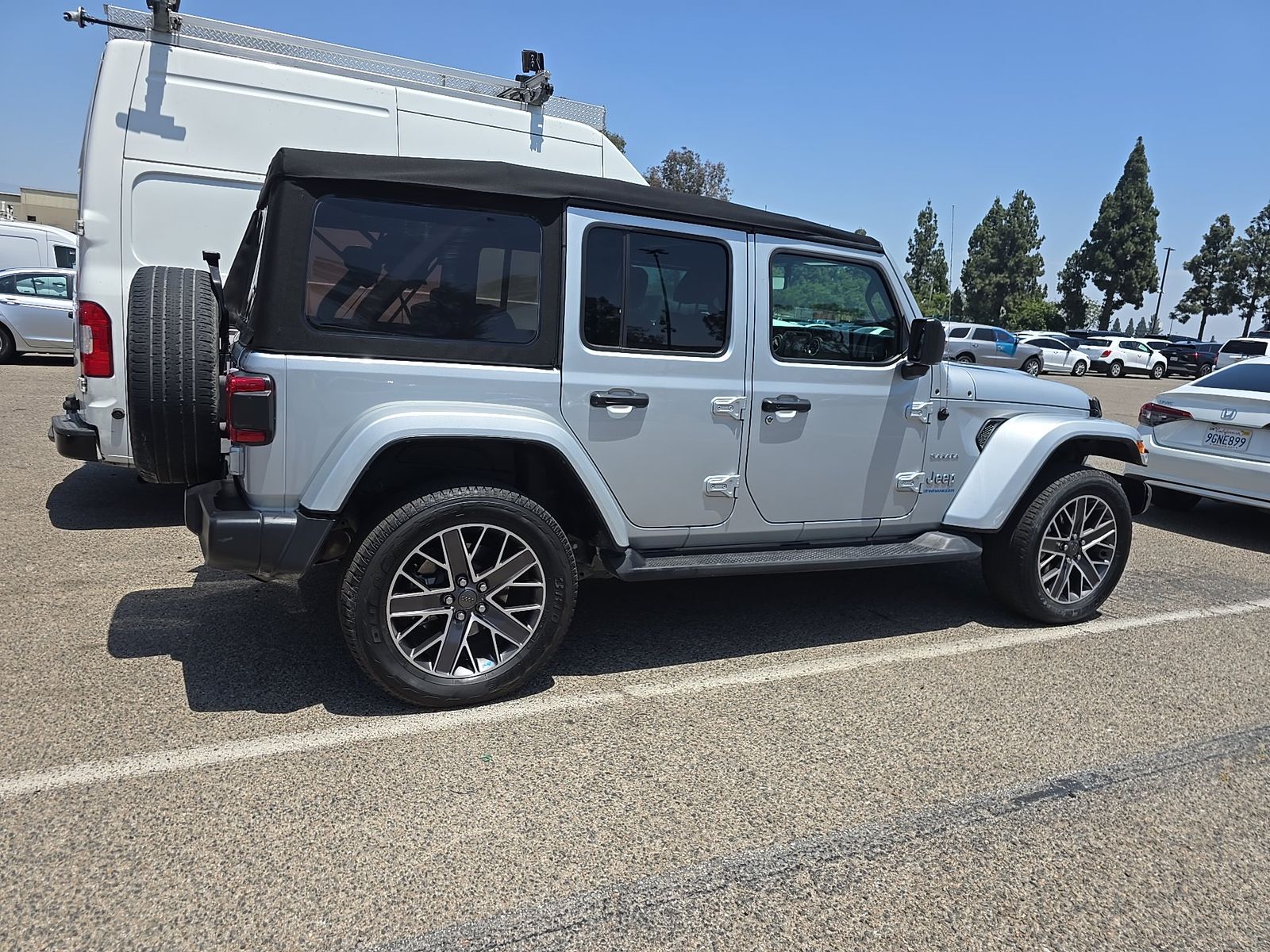 2023 Jeep Wrangler 4xe Sahara AWD
