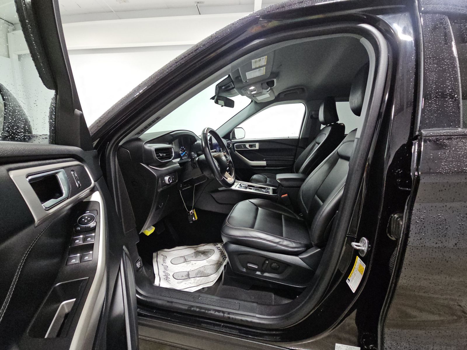 FORD EXPLORER - 8