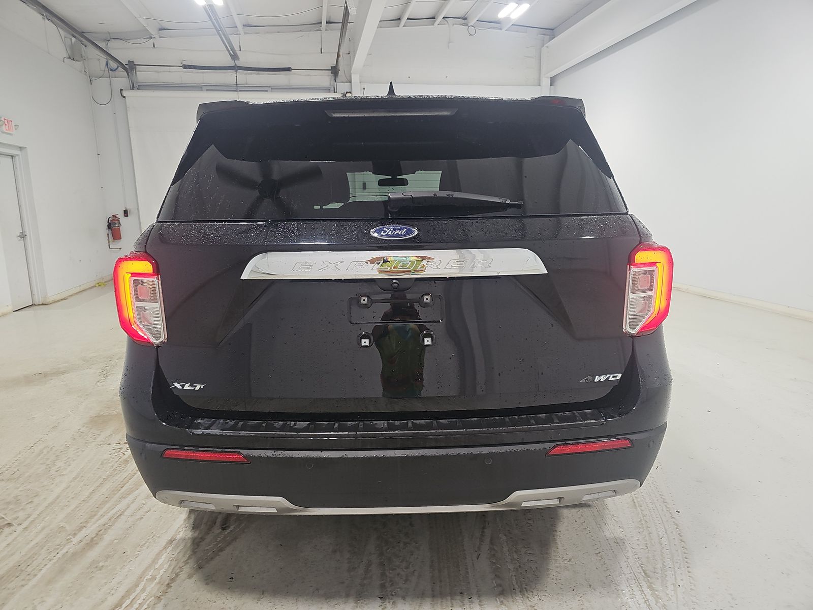 FORD EXPLORER - 6