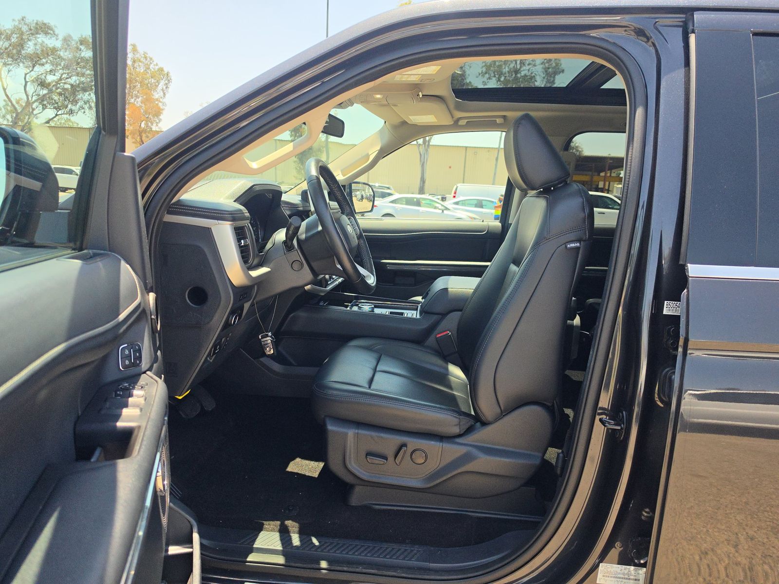 FORD EXPEDITION - 8