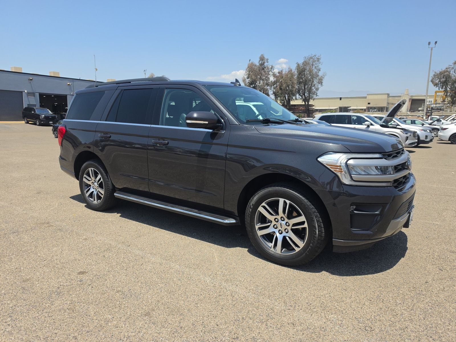FORD EXPEDITION - 4
