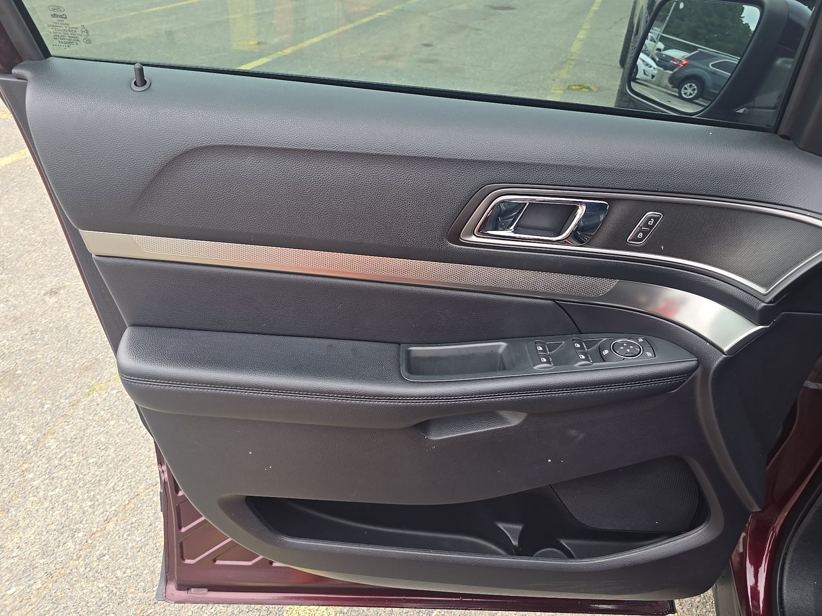 FORD EXPLORER - 10