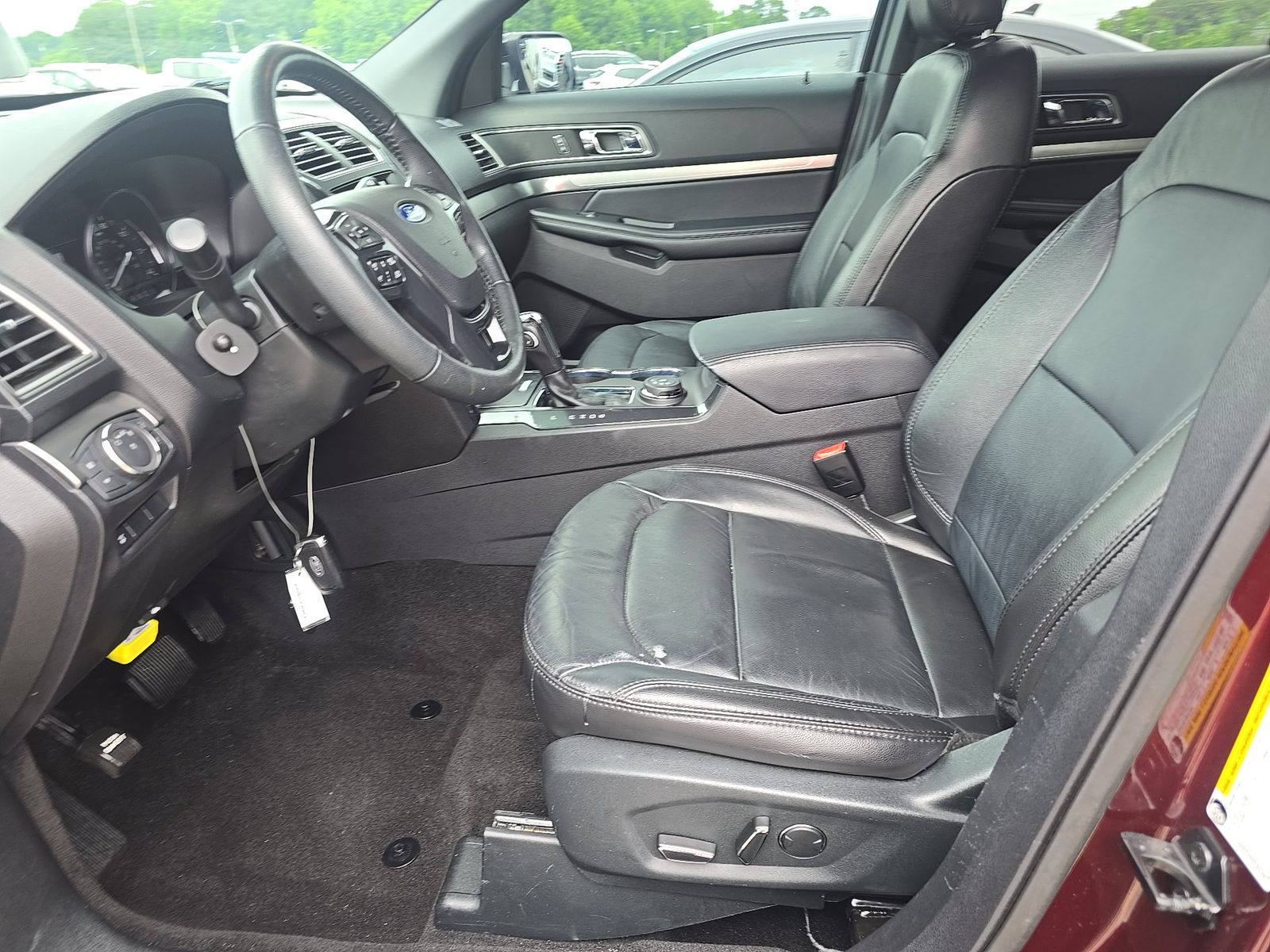 FORD EXPLORER - 8