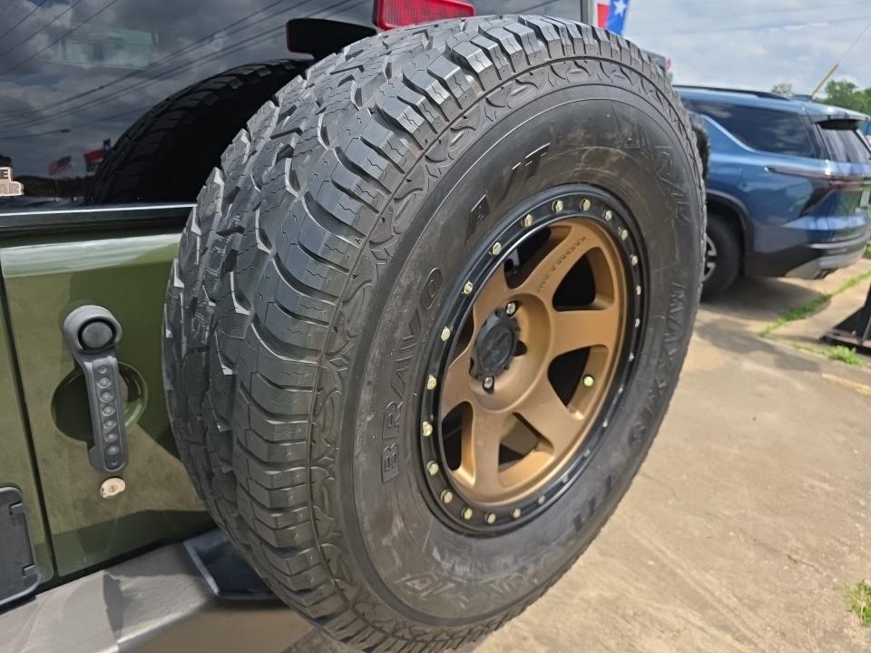 2016 Jeep Wrangler Unlimited Sahara 75th Anniversary Edition AWD