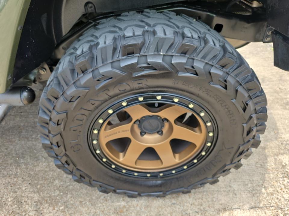 2016 Jeep Wrangler Unlimited Sahara 75th Anniversary Edition AWD