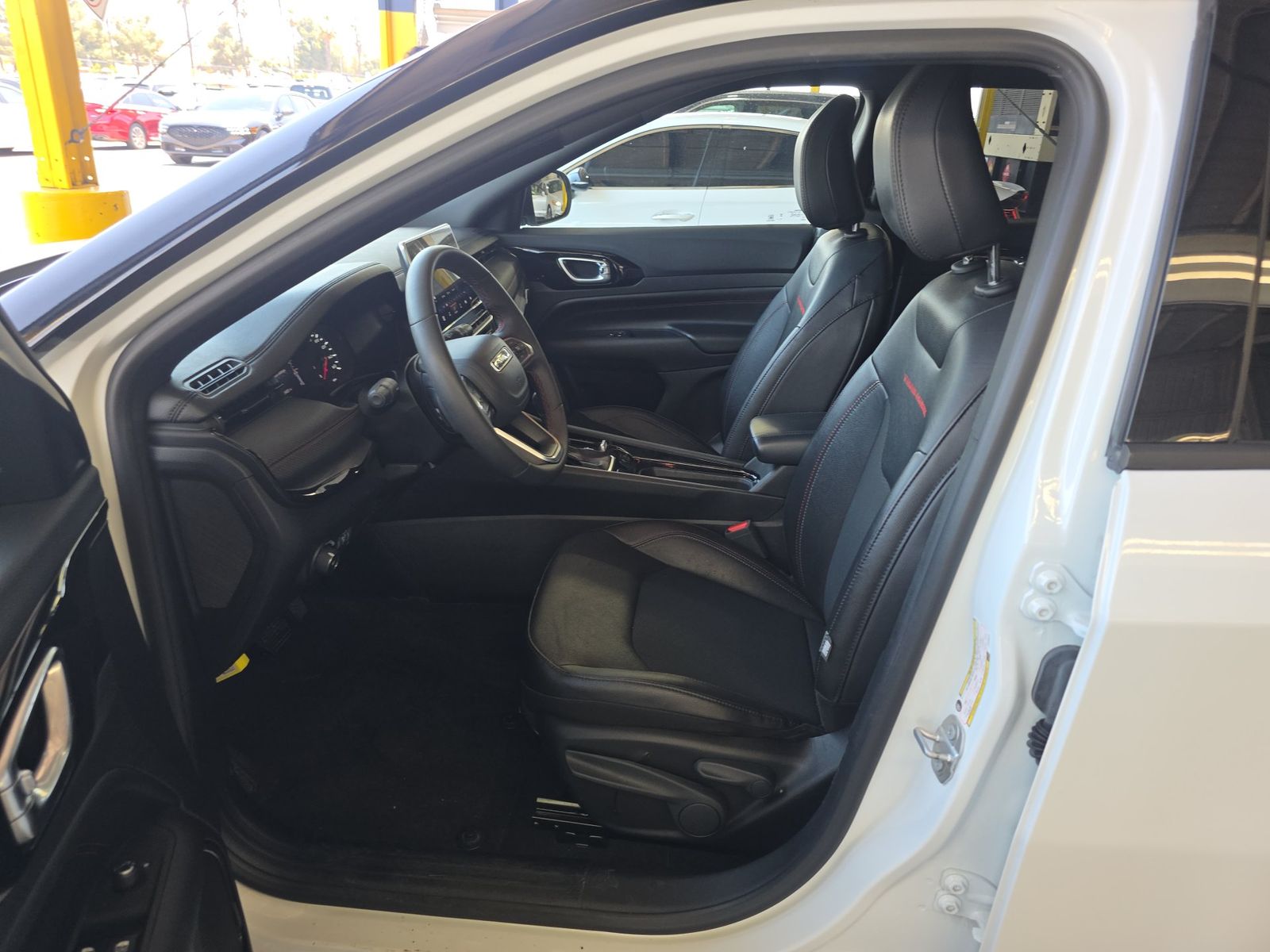 2025 Jeep Compass Trailhawk AWD