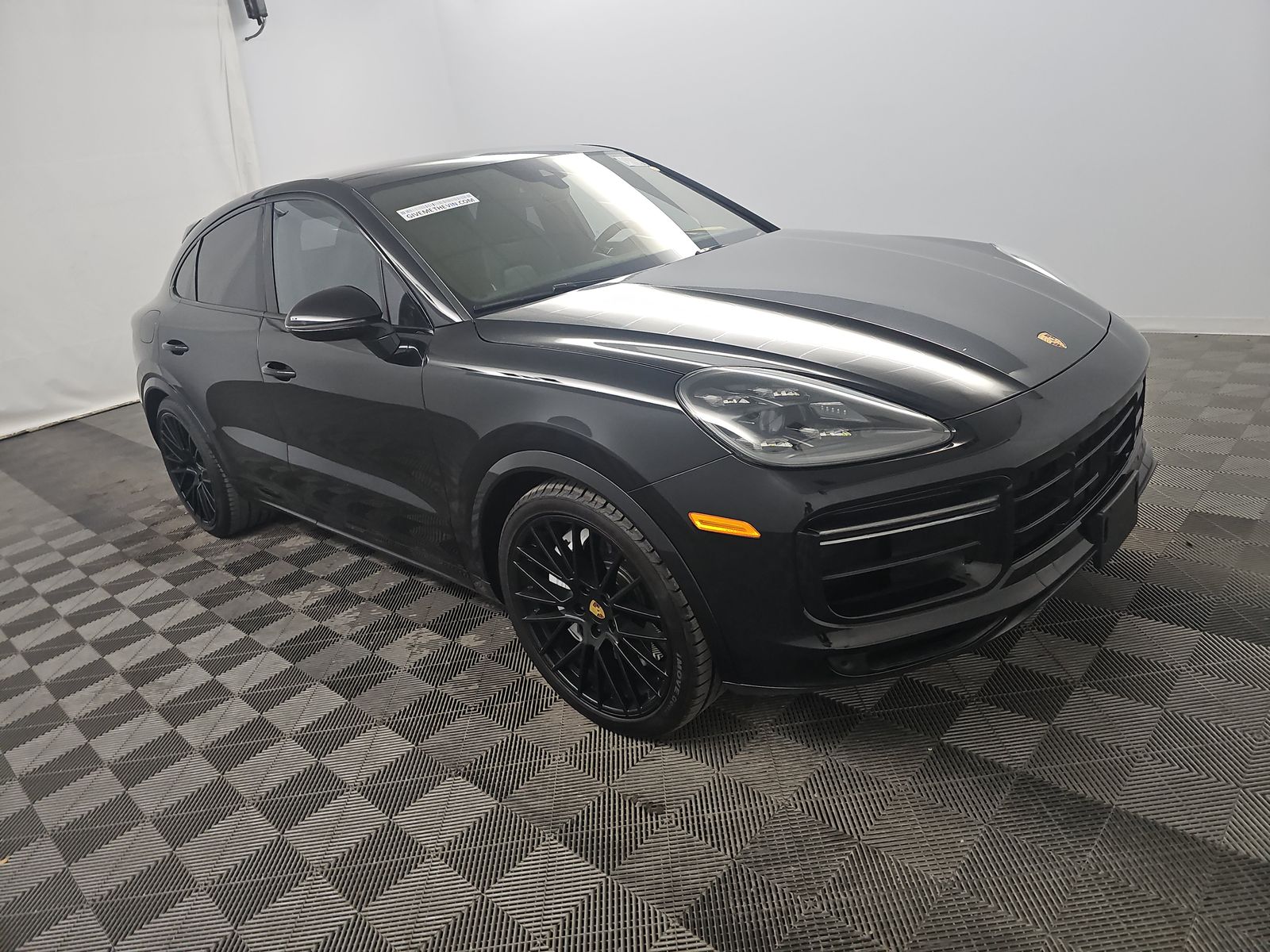 PORSCHE CAYENNE - 4