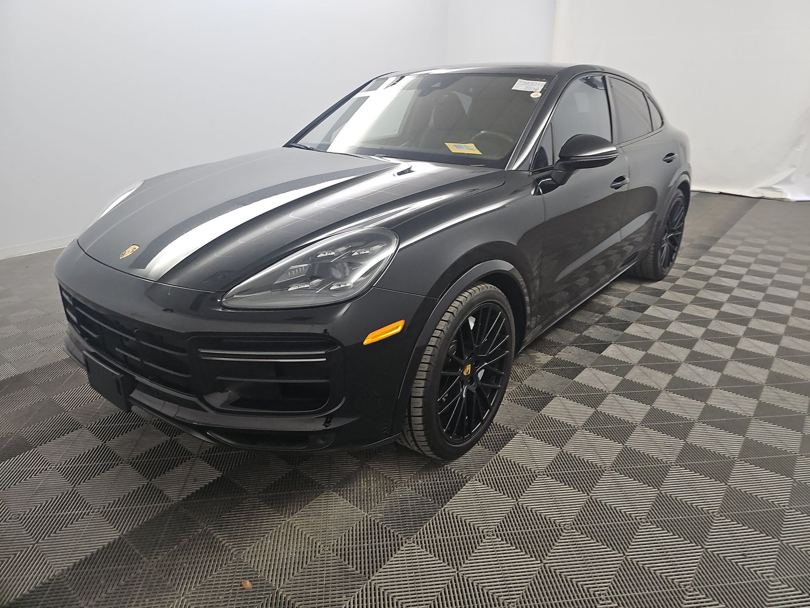 PORSCHE CAYENNE - 1