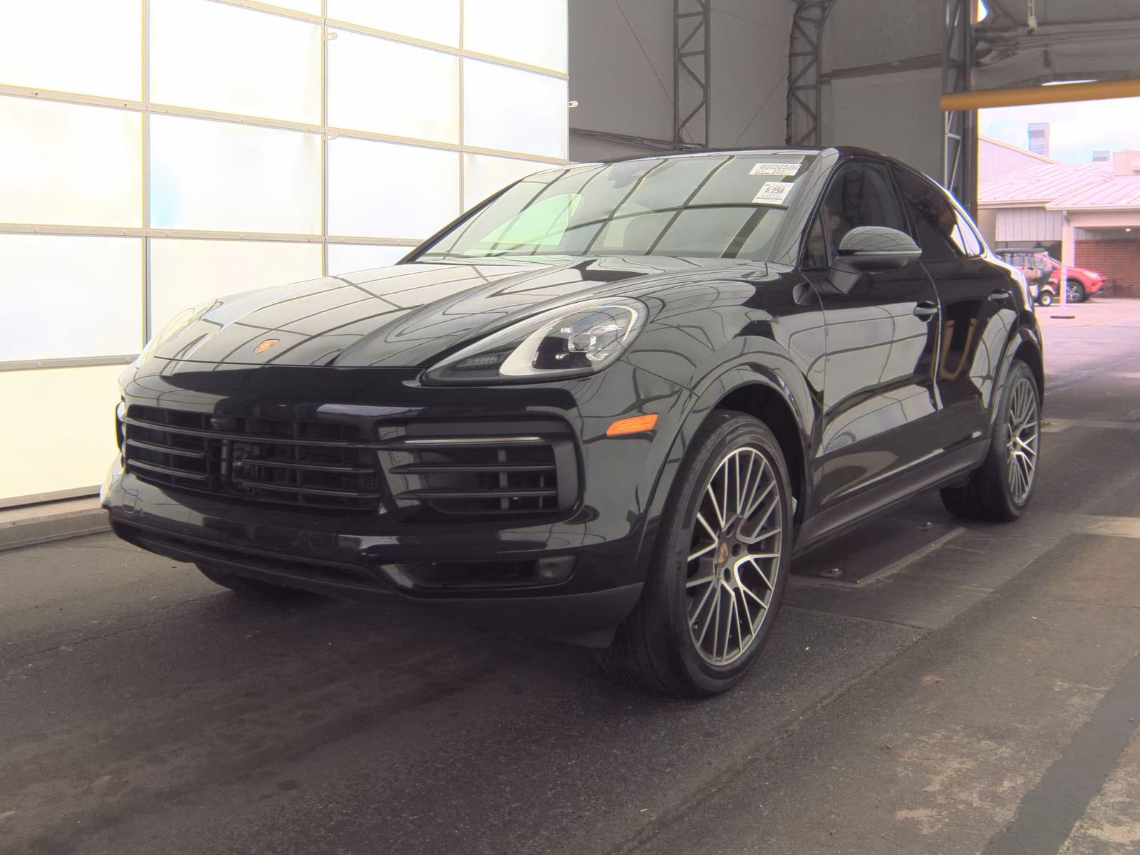 PORSCHE CAYENNE - 1
