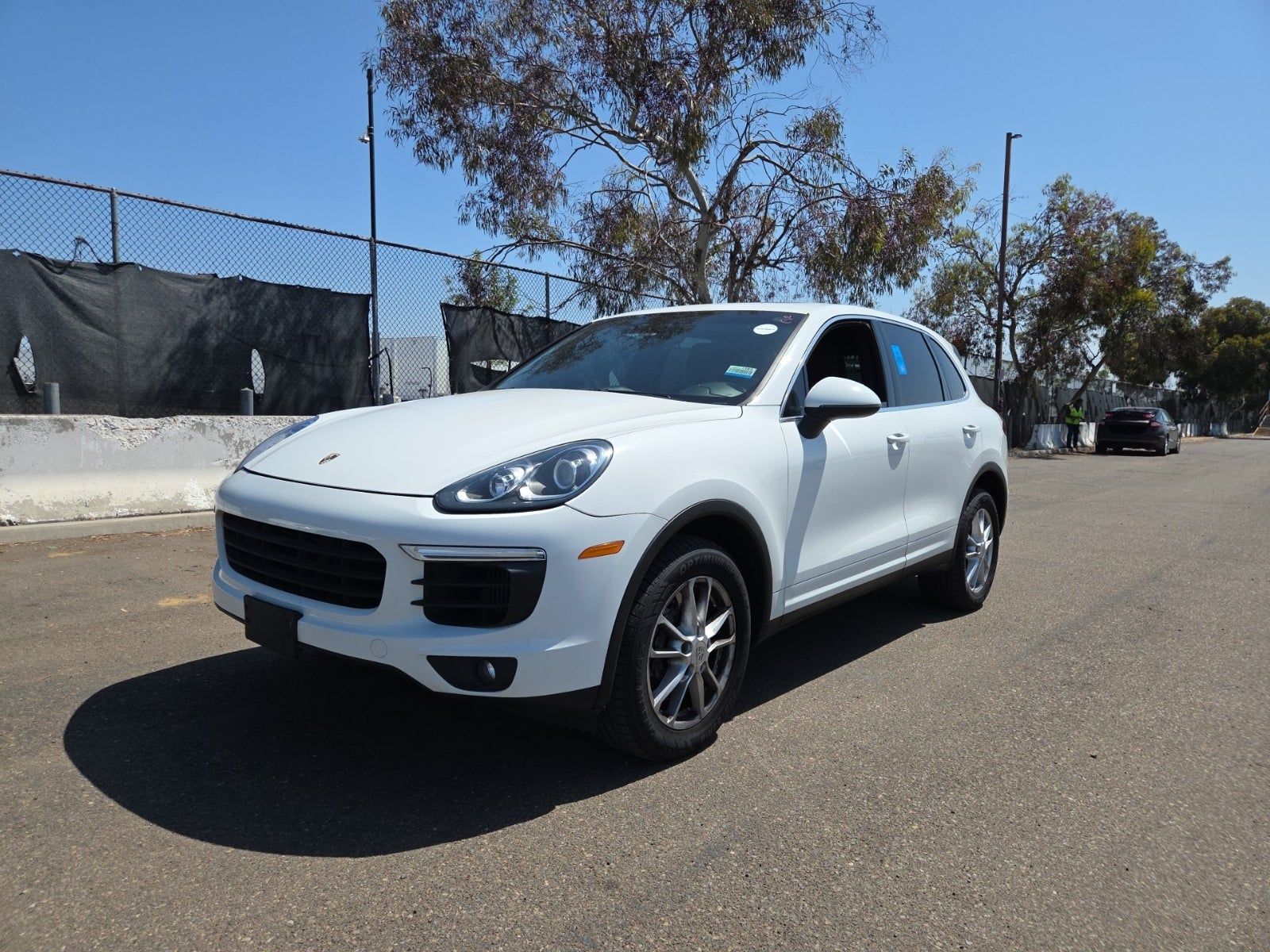 PORSCHE CAYENNE - 1