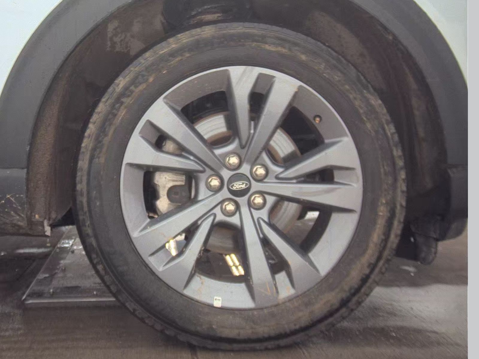 2025 Ford Explorer Active AWD