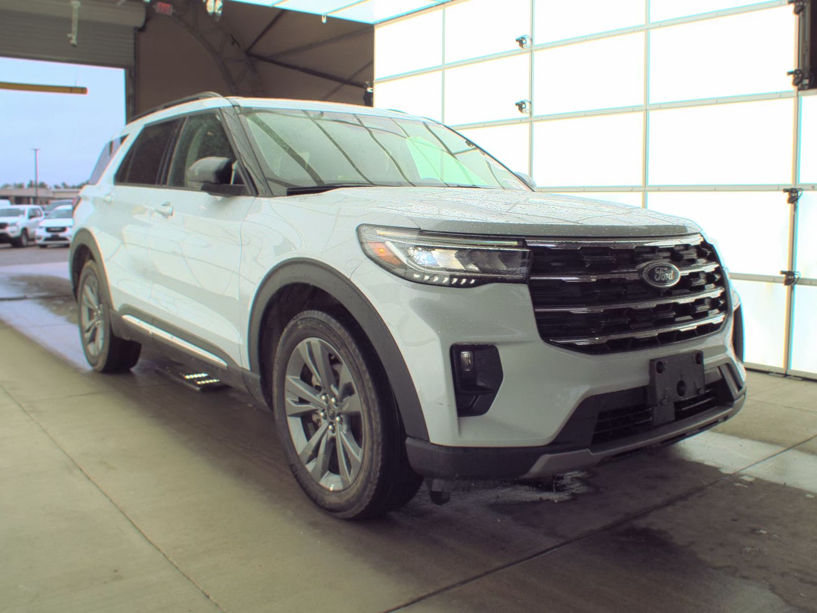 2025 Ford Explorer Active AWD