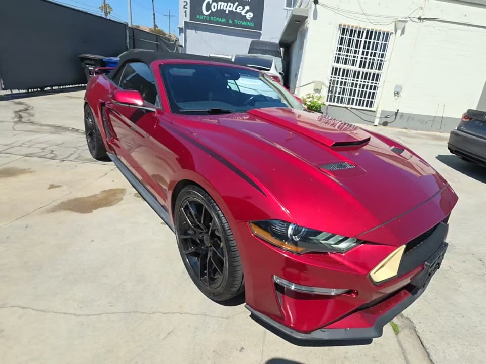 FORD MUSTANG - 4