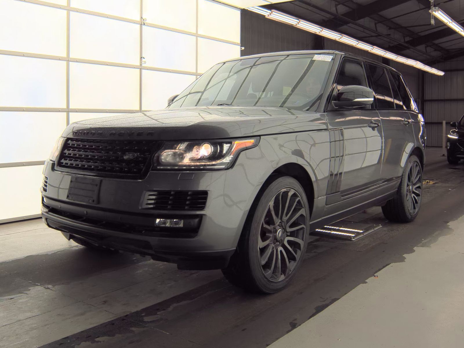LAND ROVER RANGE ROVER - 1