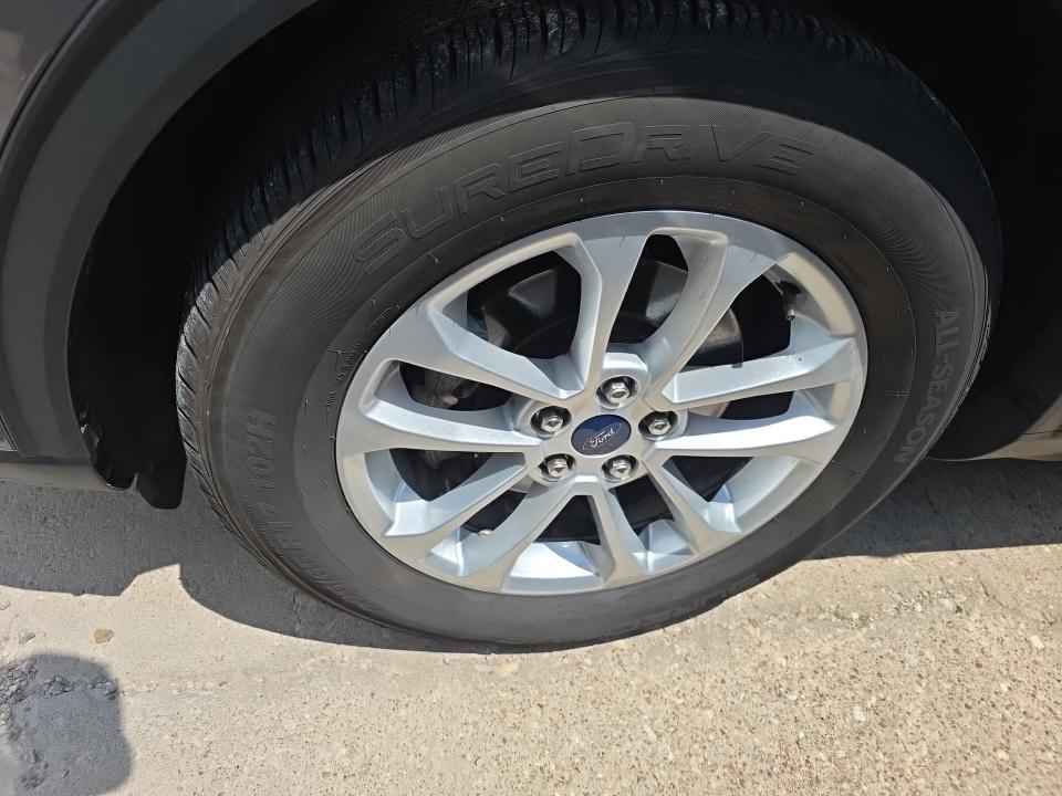 FORD ESCAPE - 9