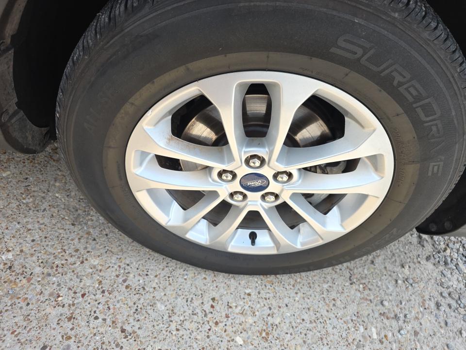 FORD ESCAPE - 10