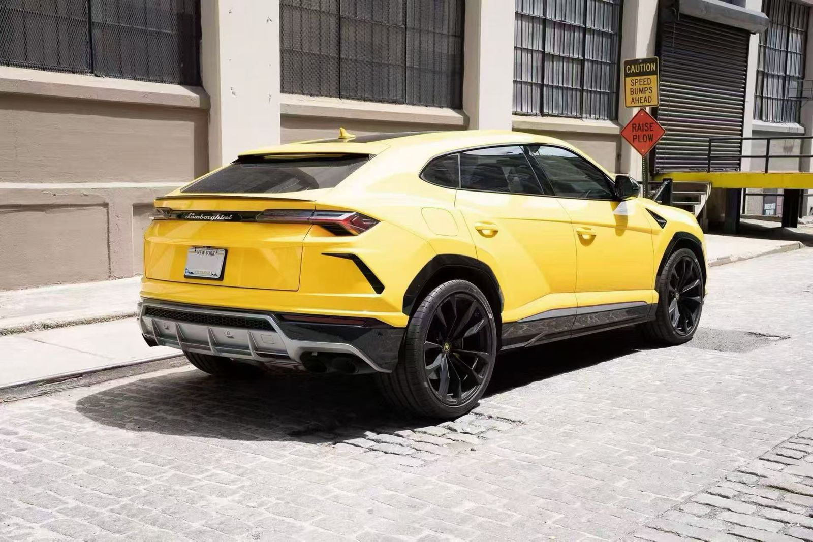 2019 Lamborghini Urus Base AWD
