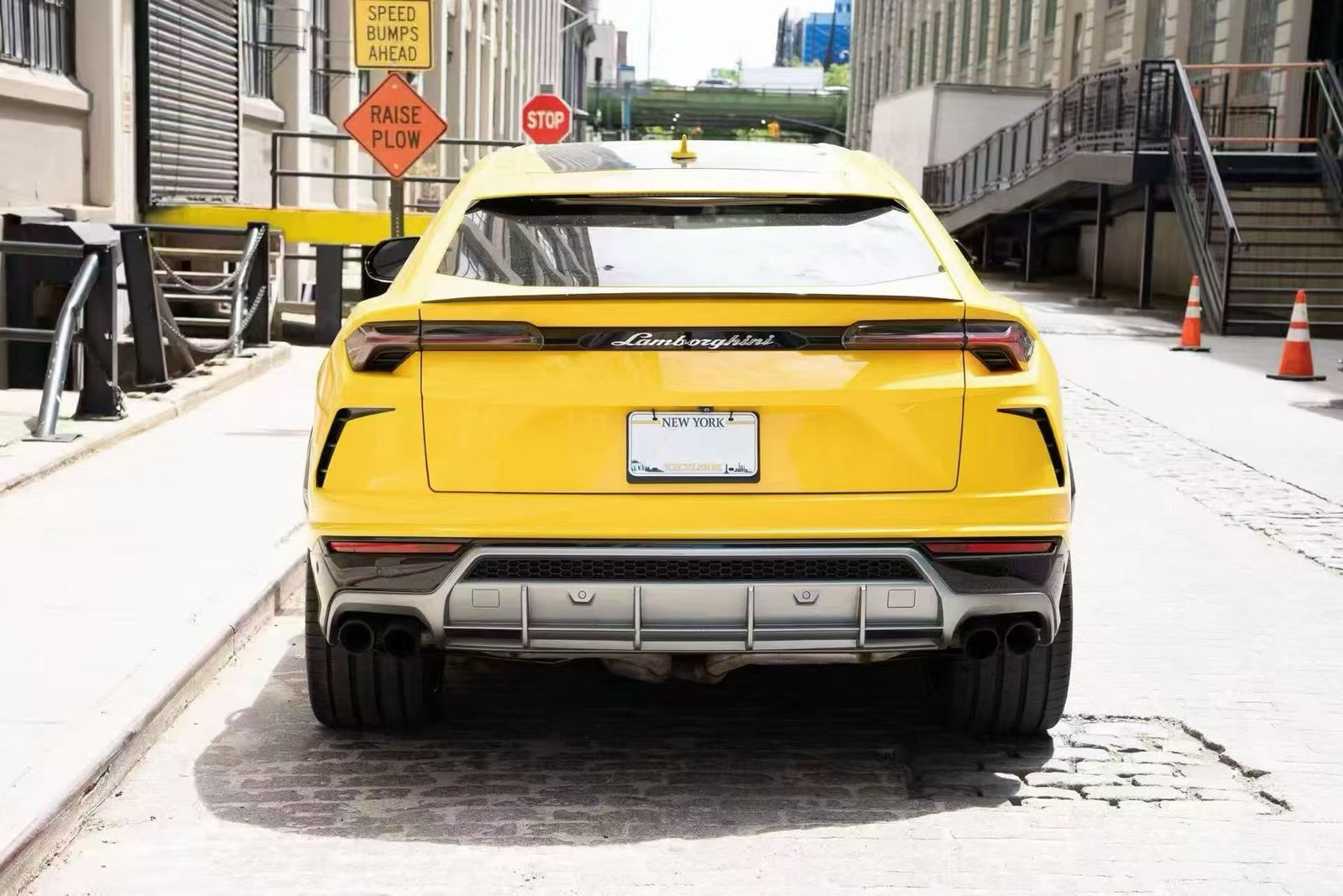 2019 Lamborghini Urus Base AWD
