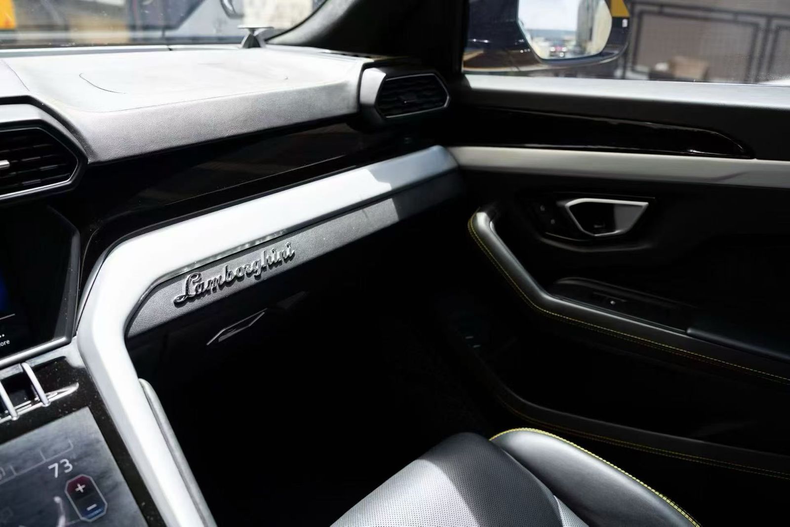 2019 Lamborghini Urus Base AWD