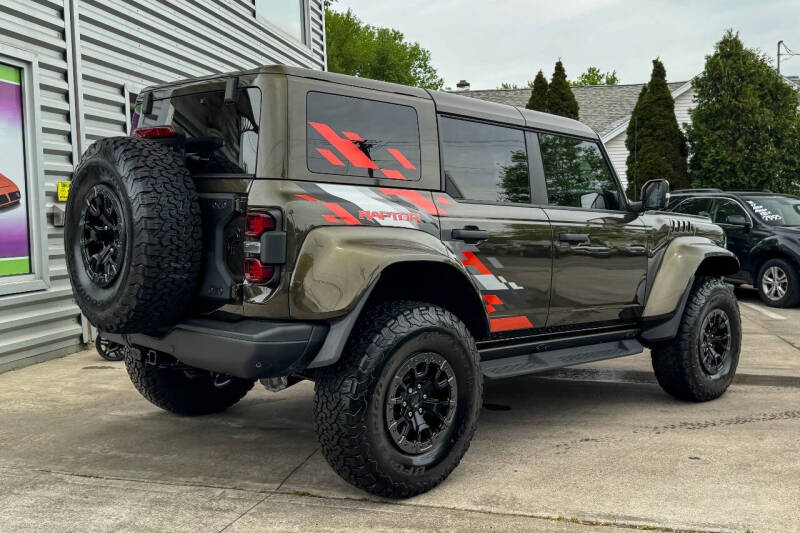 FORD BRONCO - 4