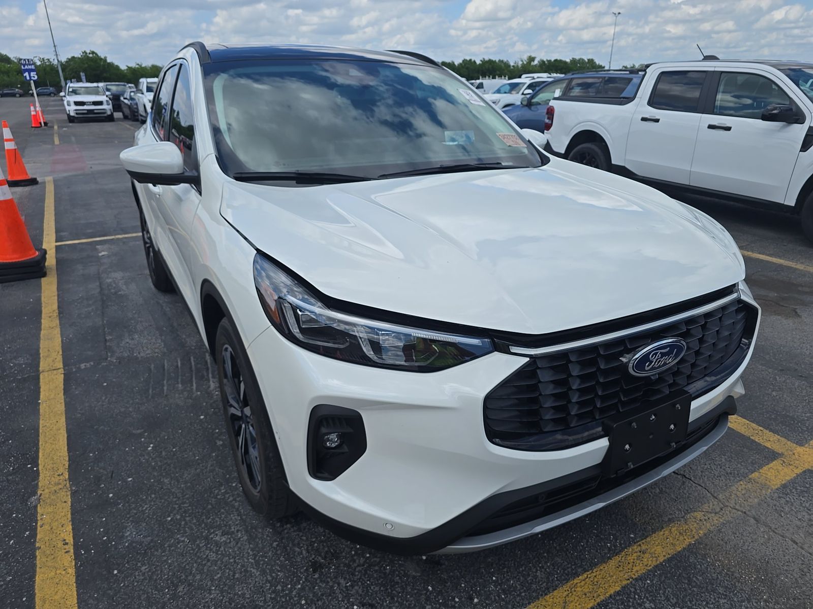 FORD ESCAPE - 4