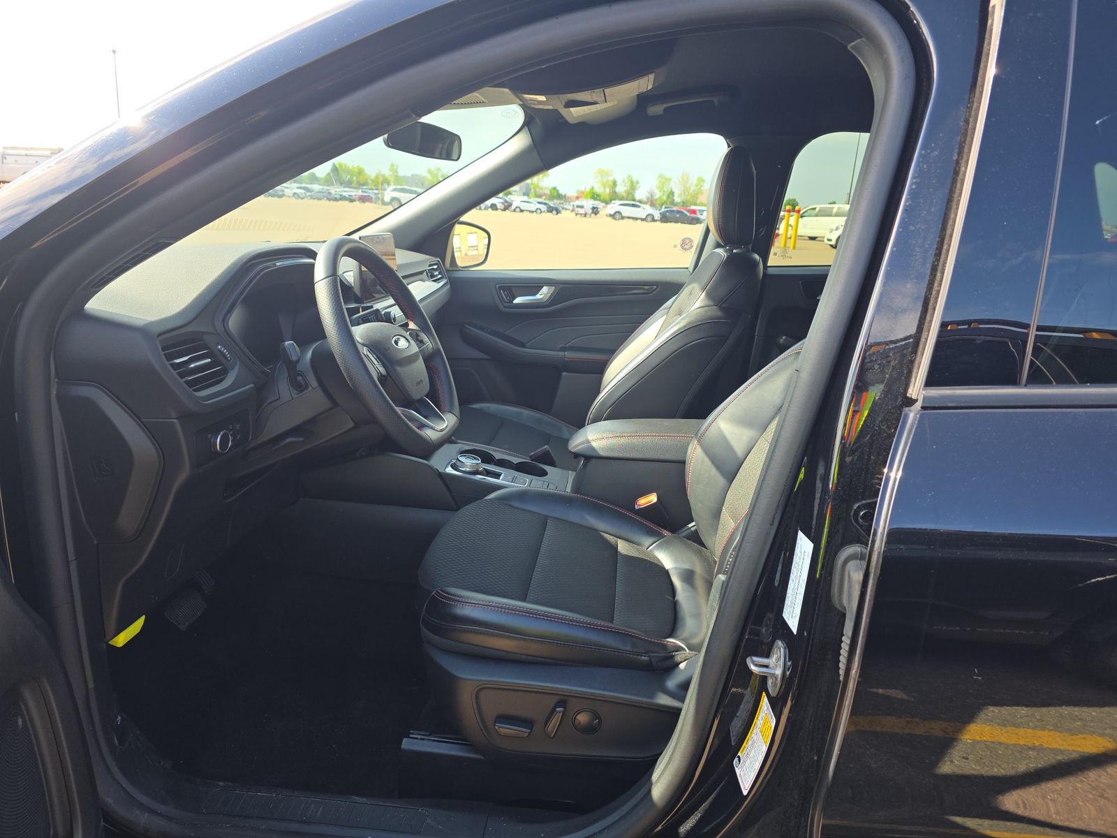 FORD ESCAPE - 8