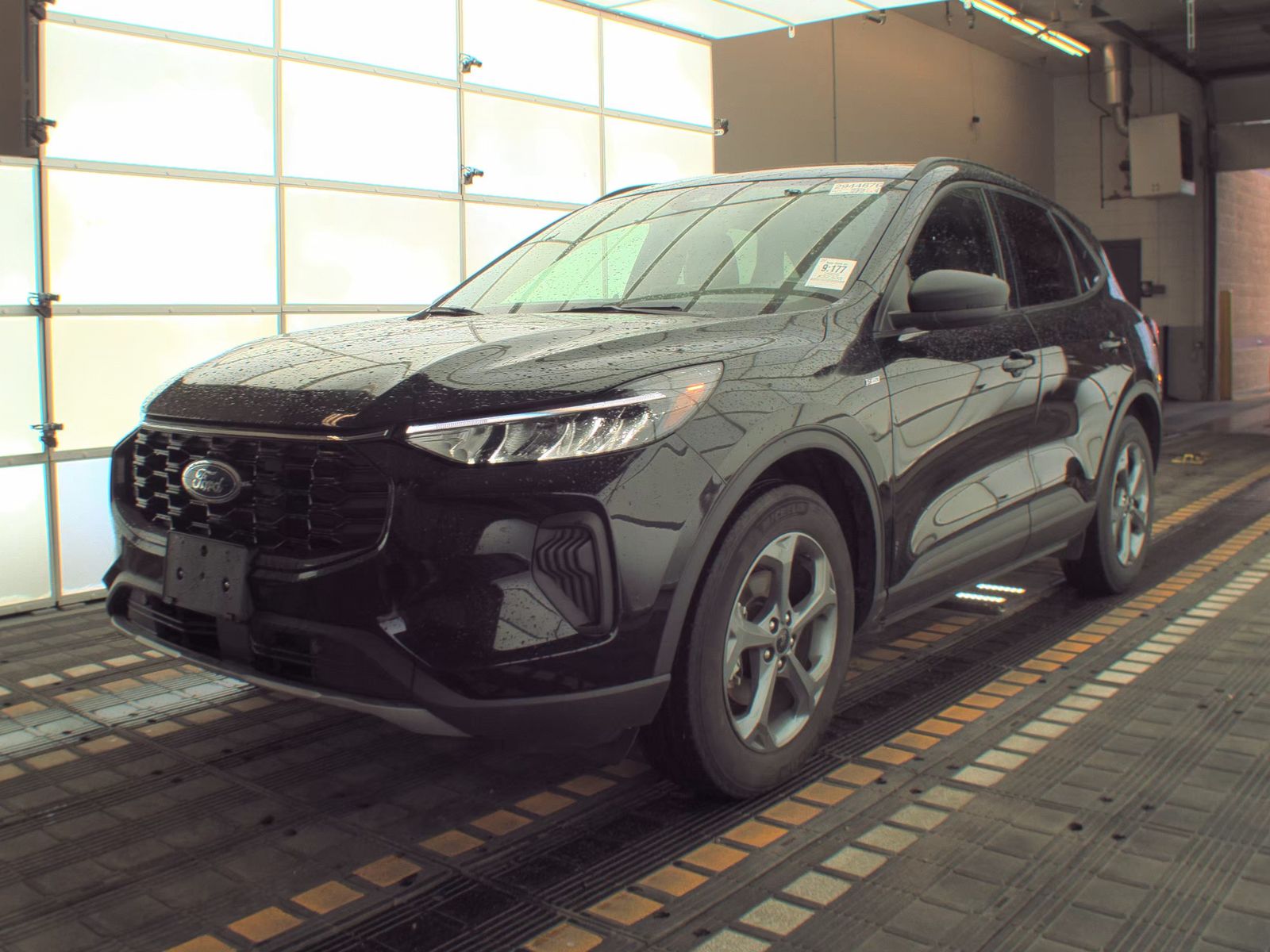 FORD ESCAPE - 1