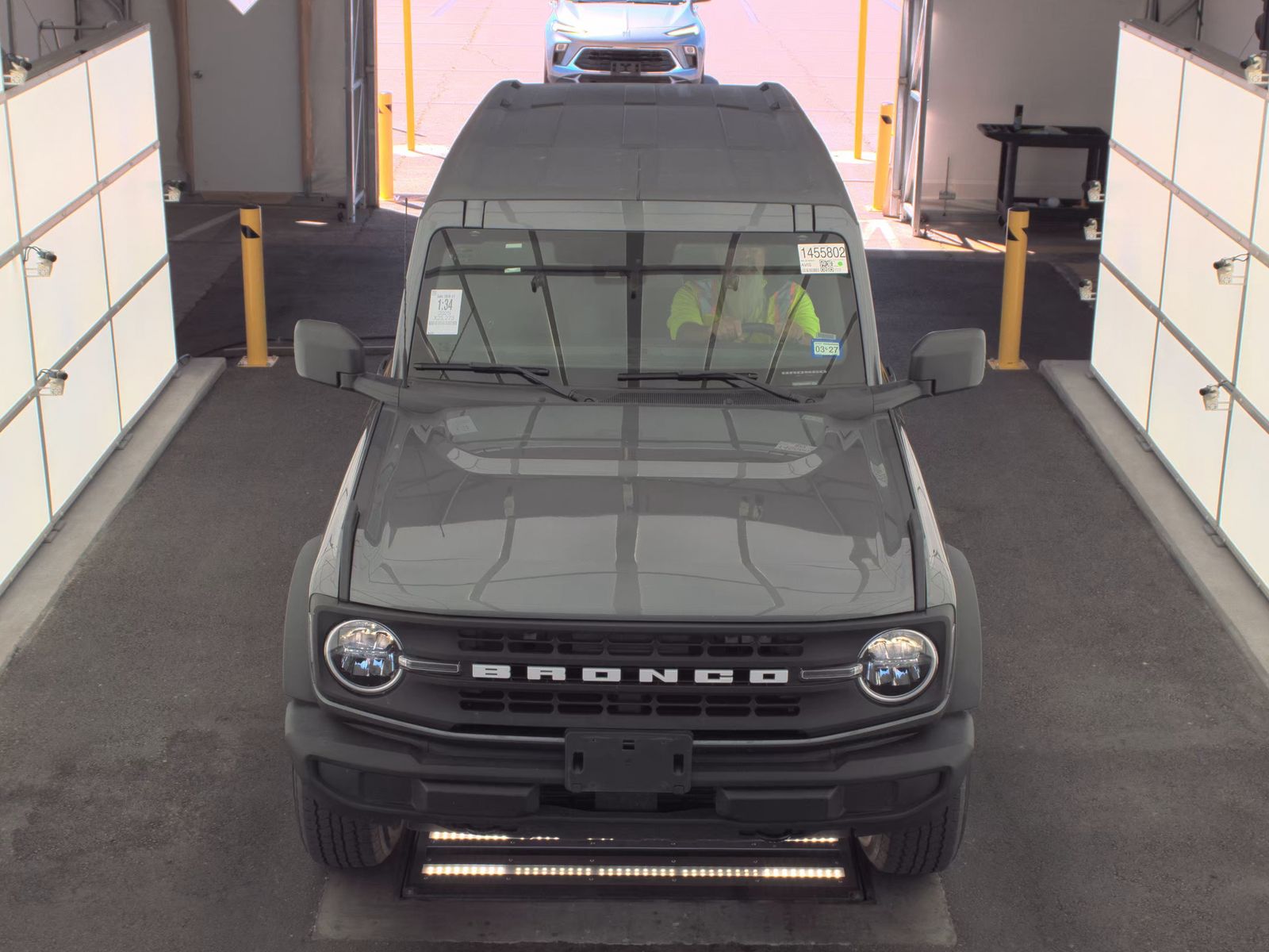 FORD BRONCO - 3