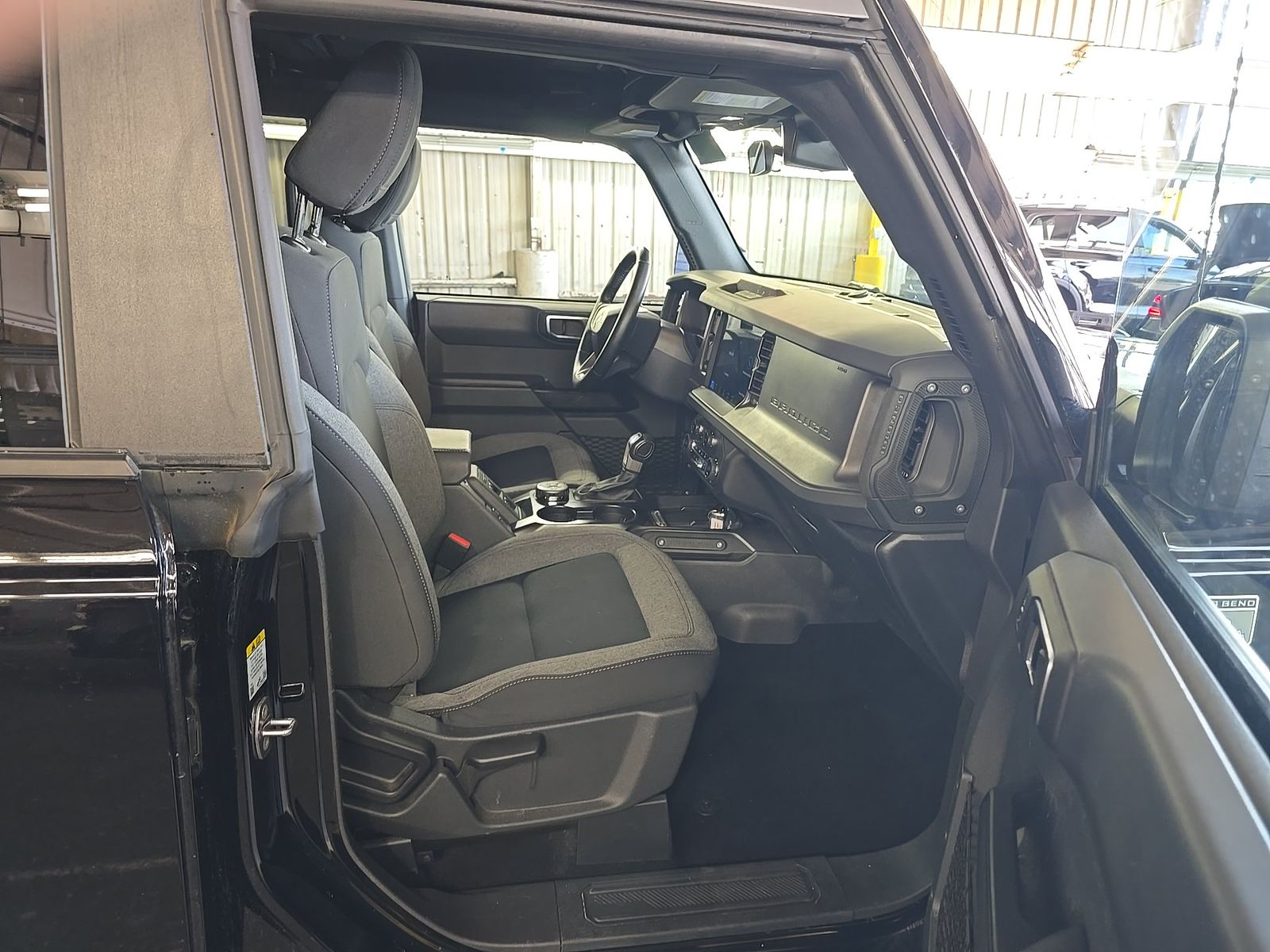 FORD BRONCO - 9