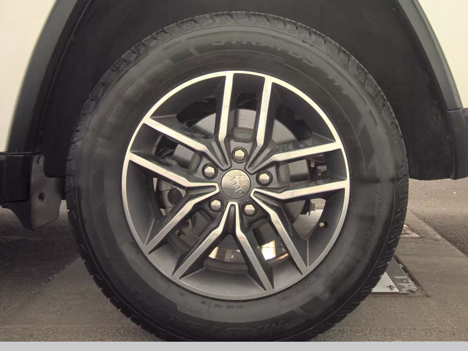 2018 Jeep Grand Cherokee Laredo E Edition AWD