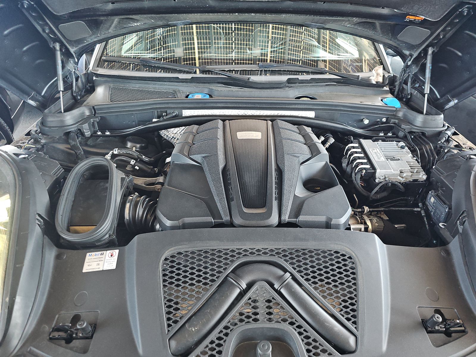 2020 Porsche Macan S AWD