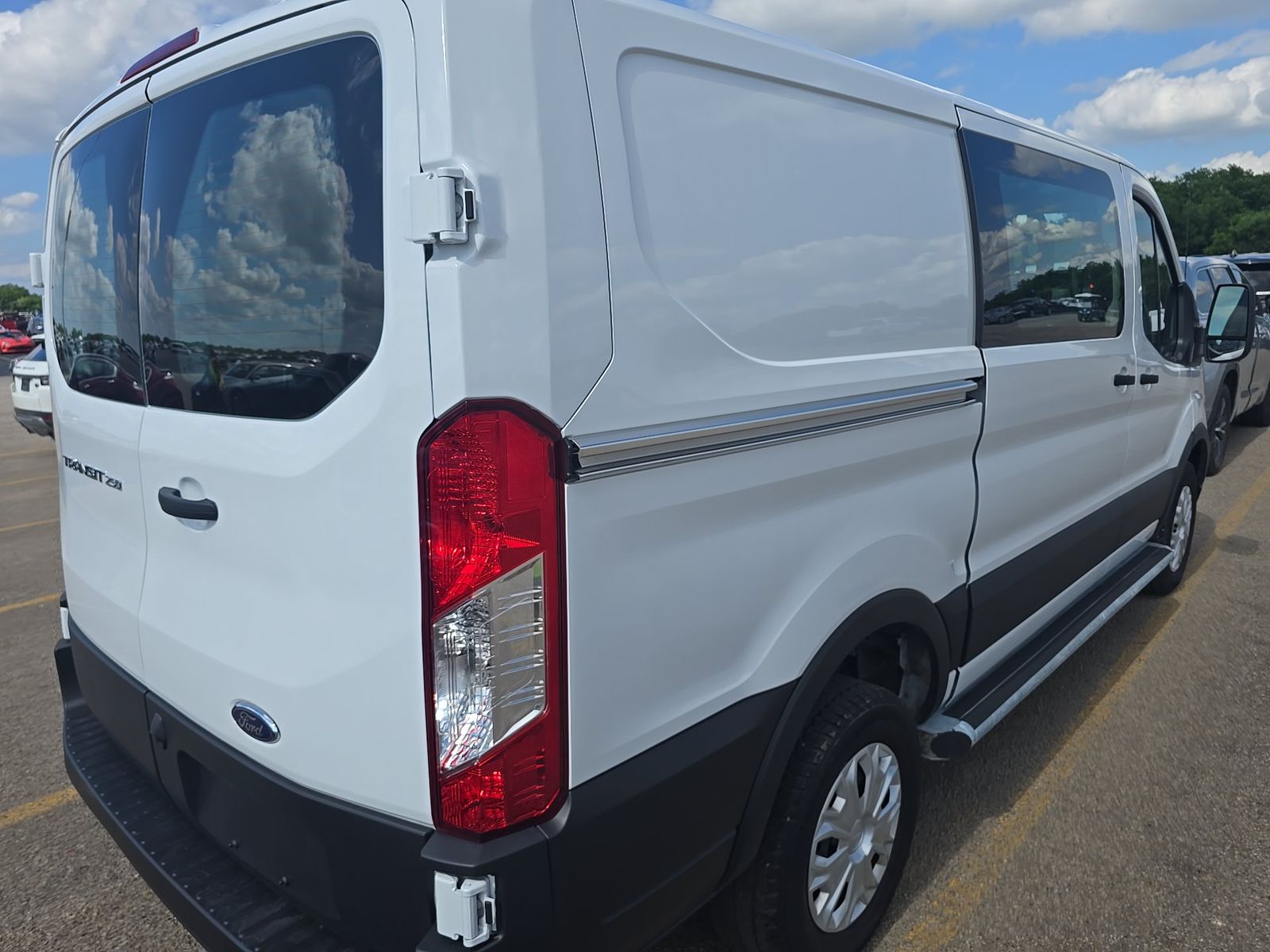FORD TRANSIT 250 - 5