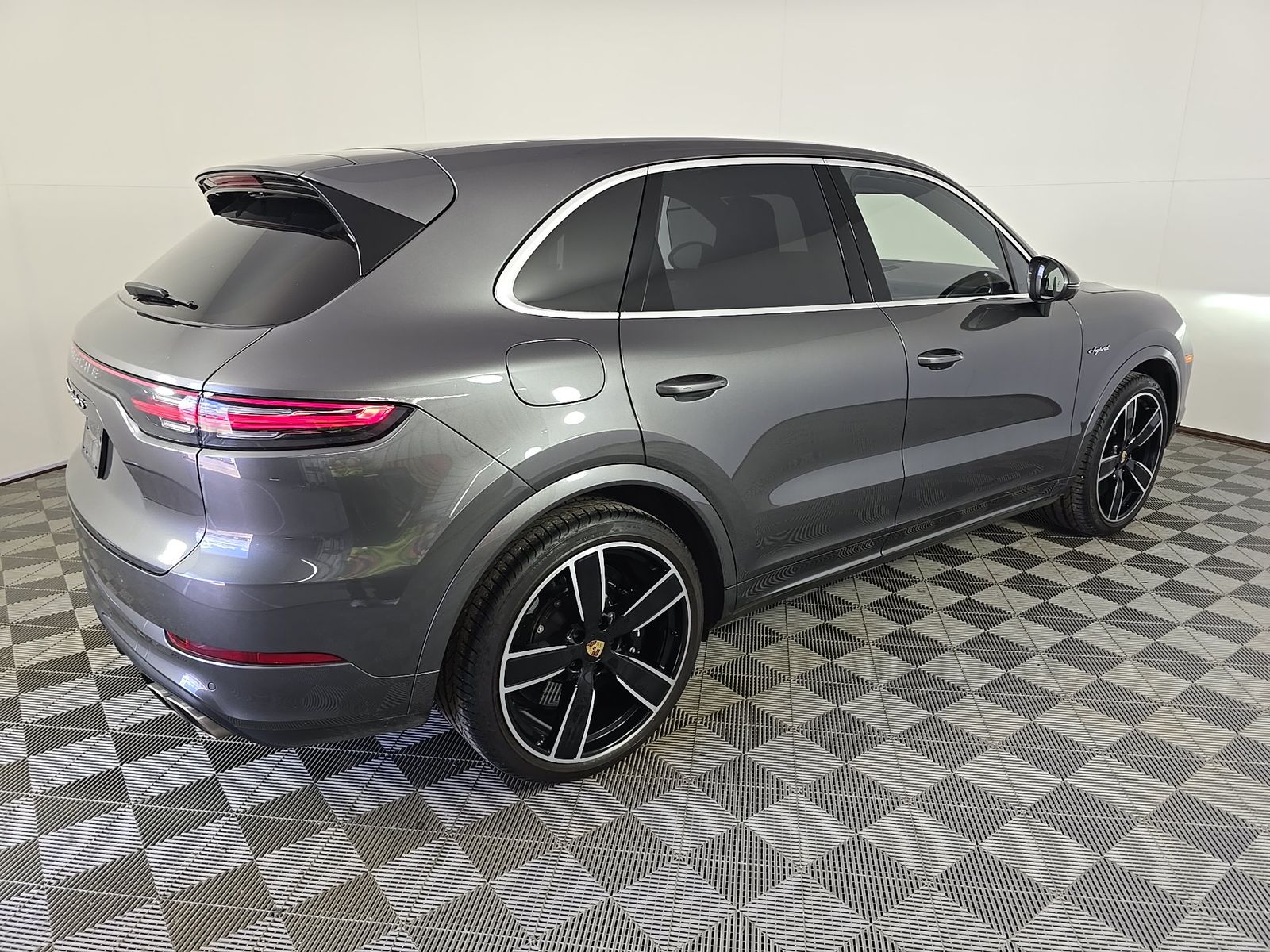 PORSCHE CAYENNE - 5