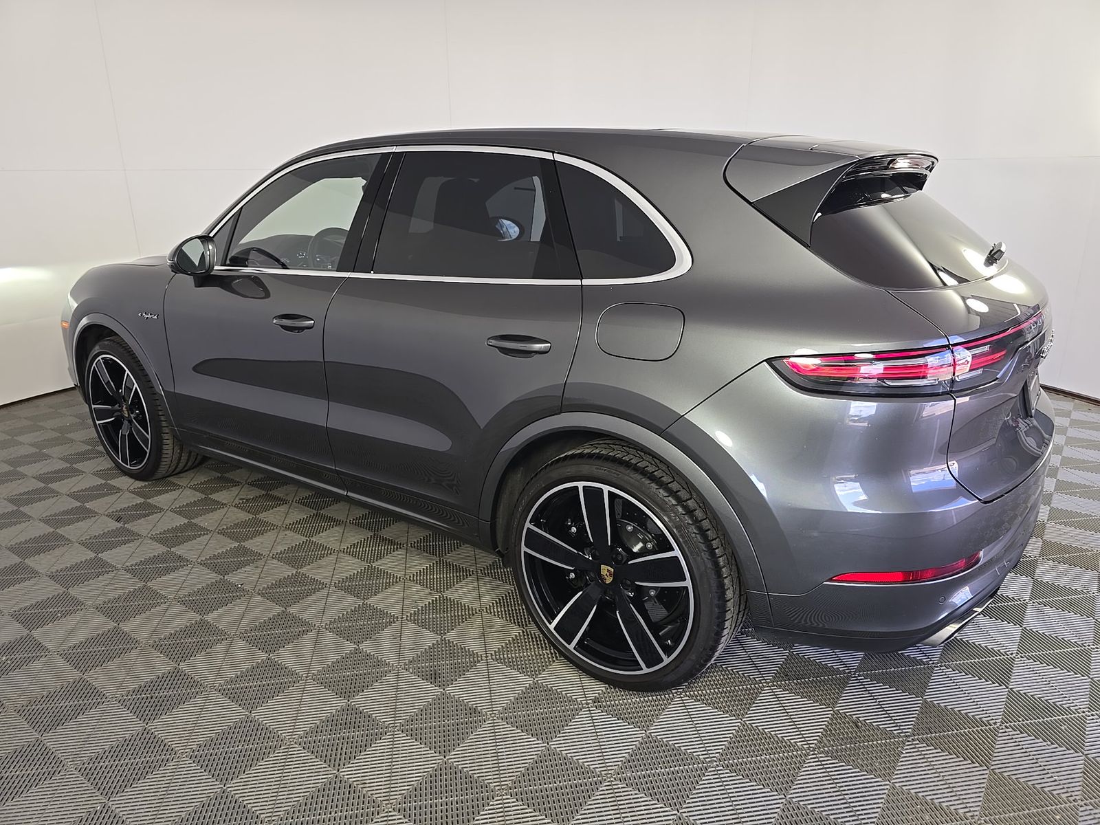 PORSCHE CAYENNE - 7