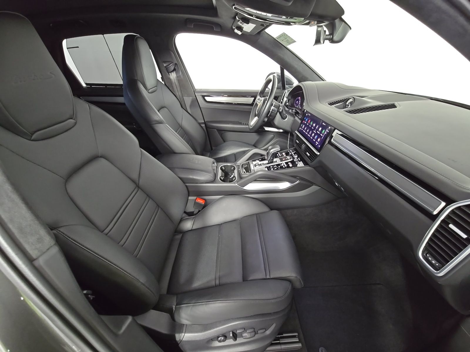 PORSCHE CAYENNE - 9