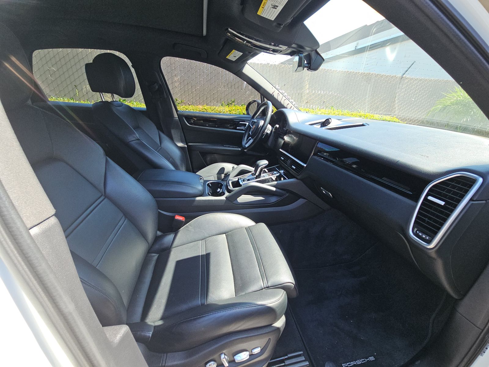 PORSCHE CAYENNE - 9