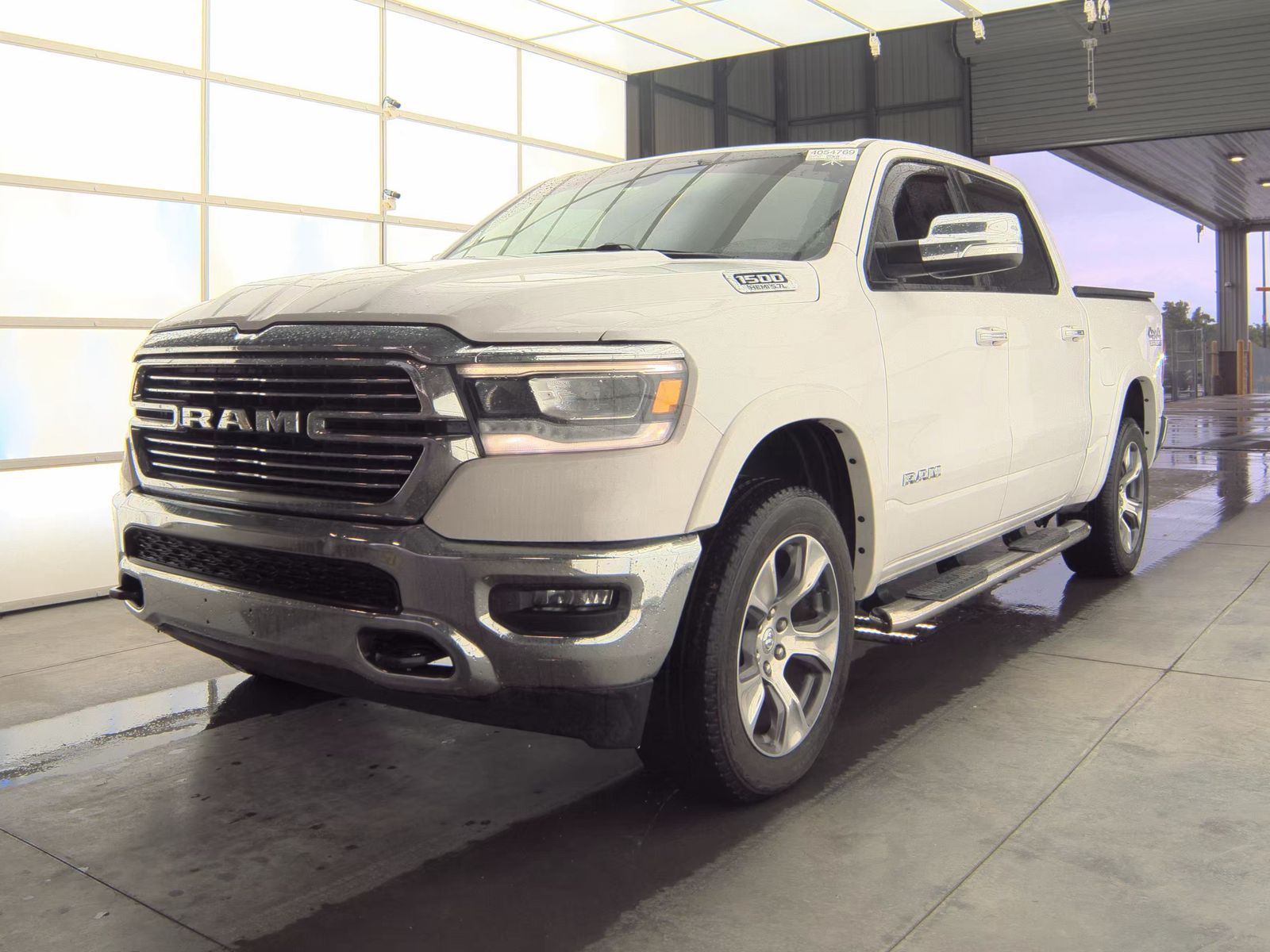 2020 RAM 1500 Laramie 4x4 Crew Cab 5'7's photo