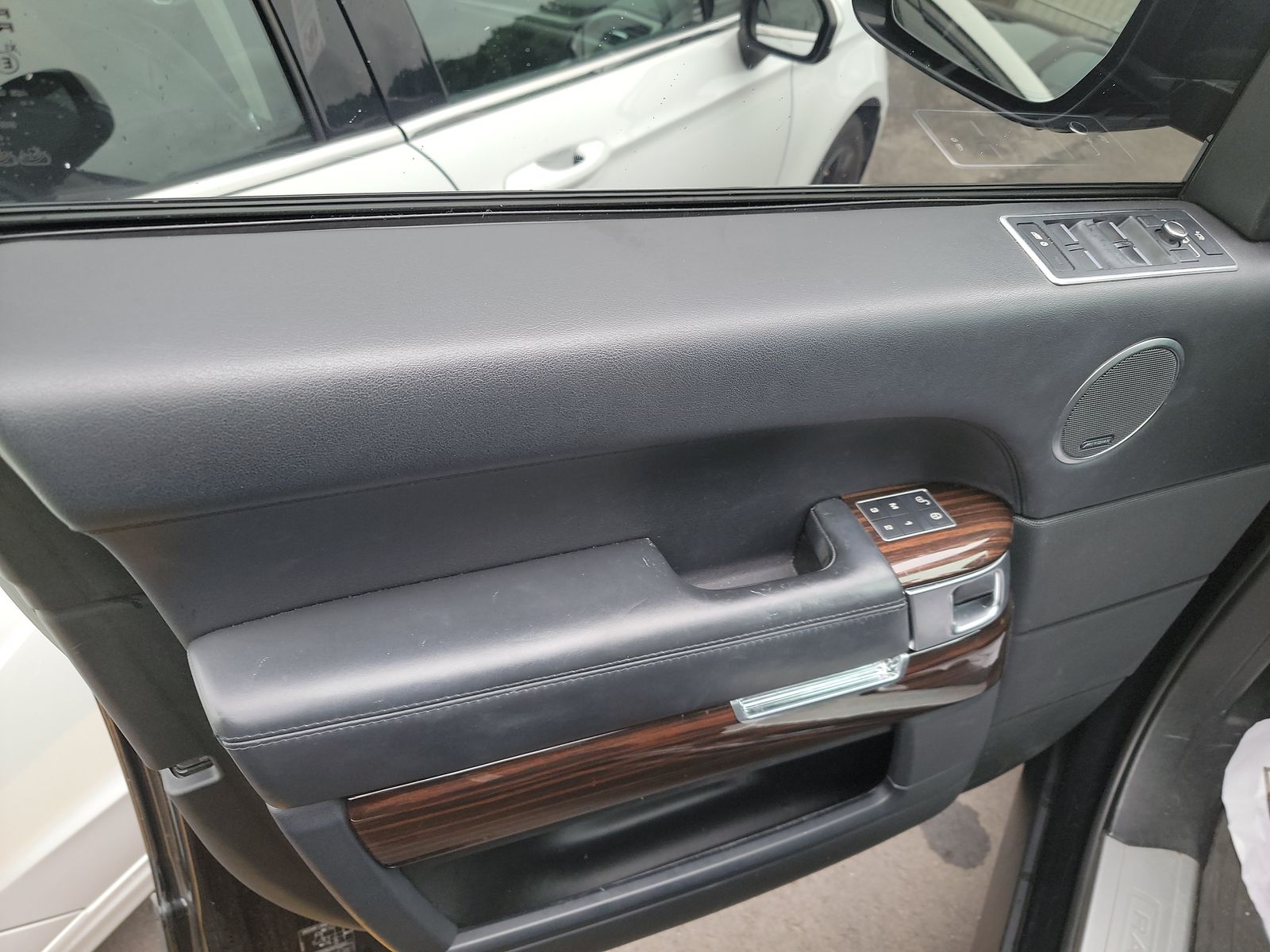 LAND ROVER RANGE ROVER - 10