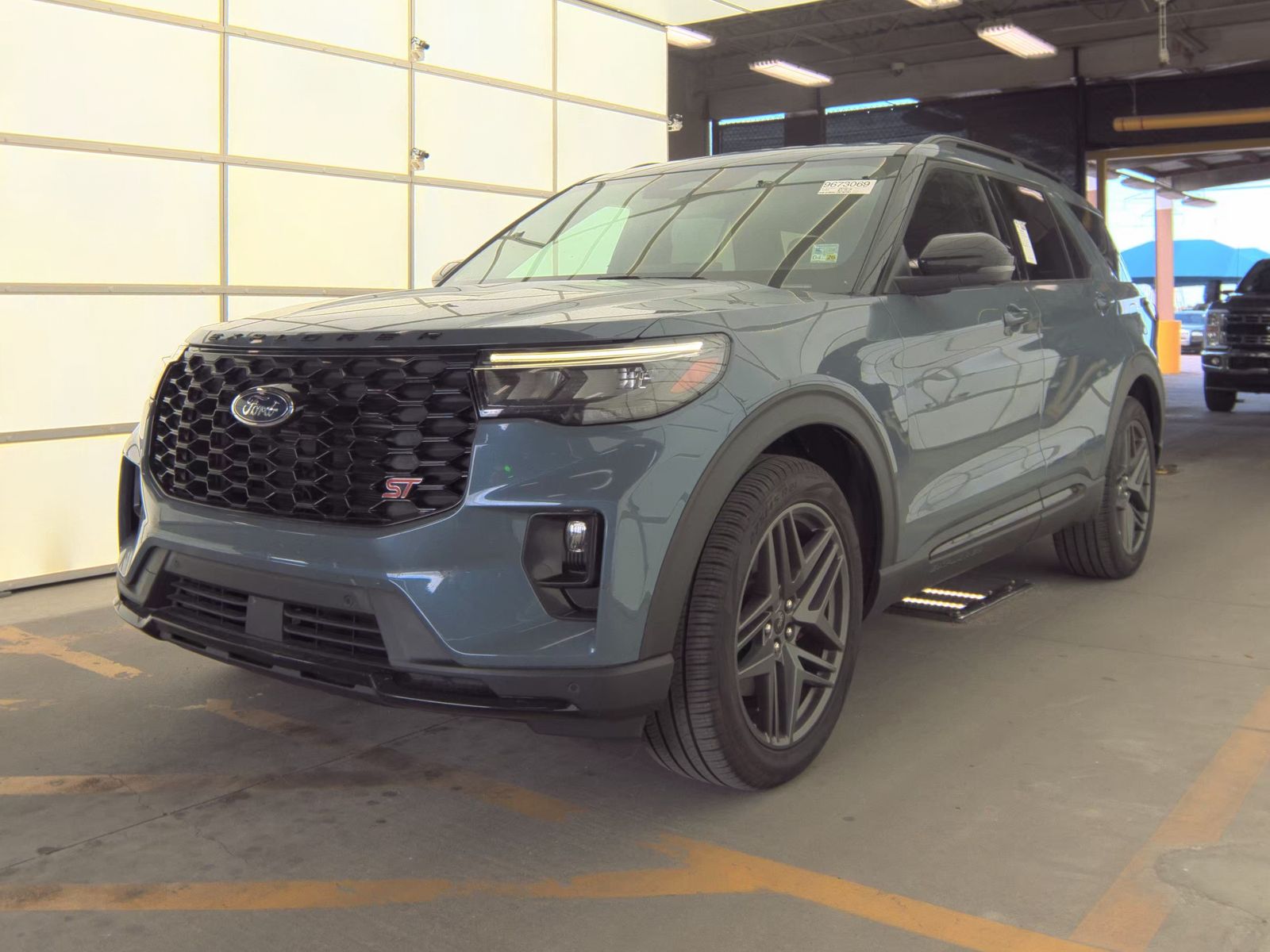 FORD EXPLORER - 1