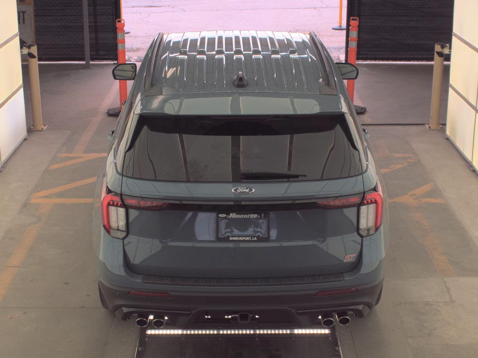 FORD EXPLORER - 7
