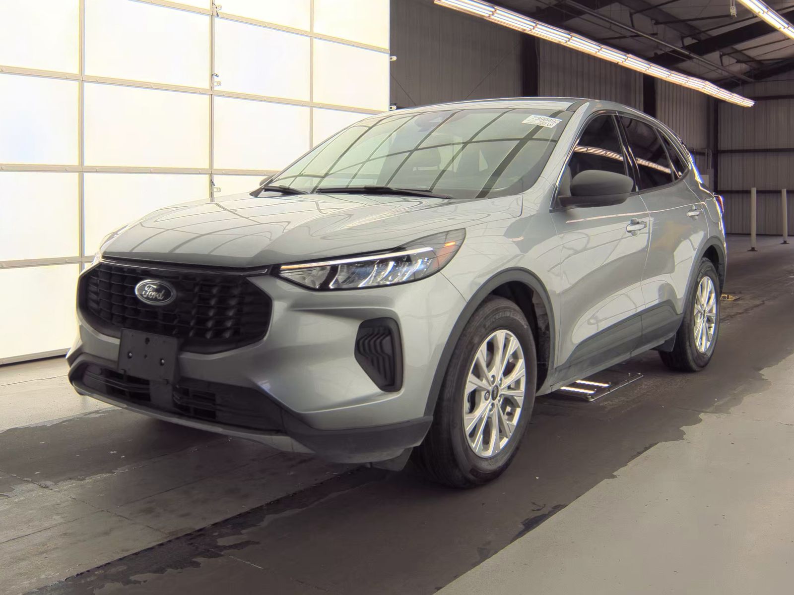 FORD ESCAPE - 1