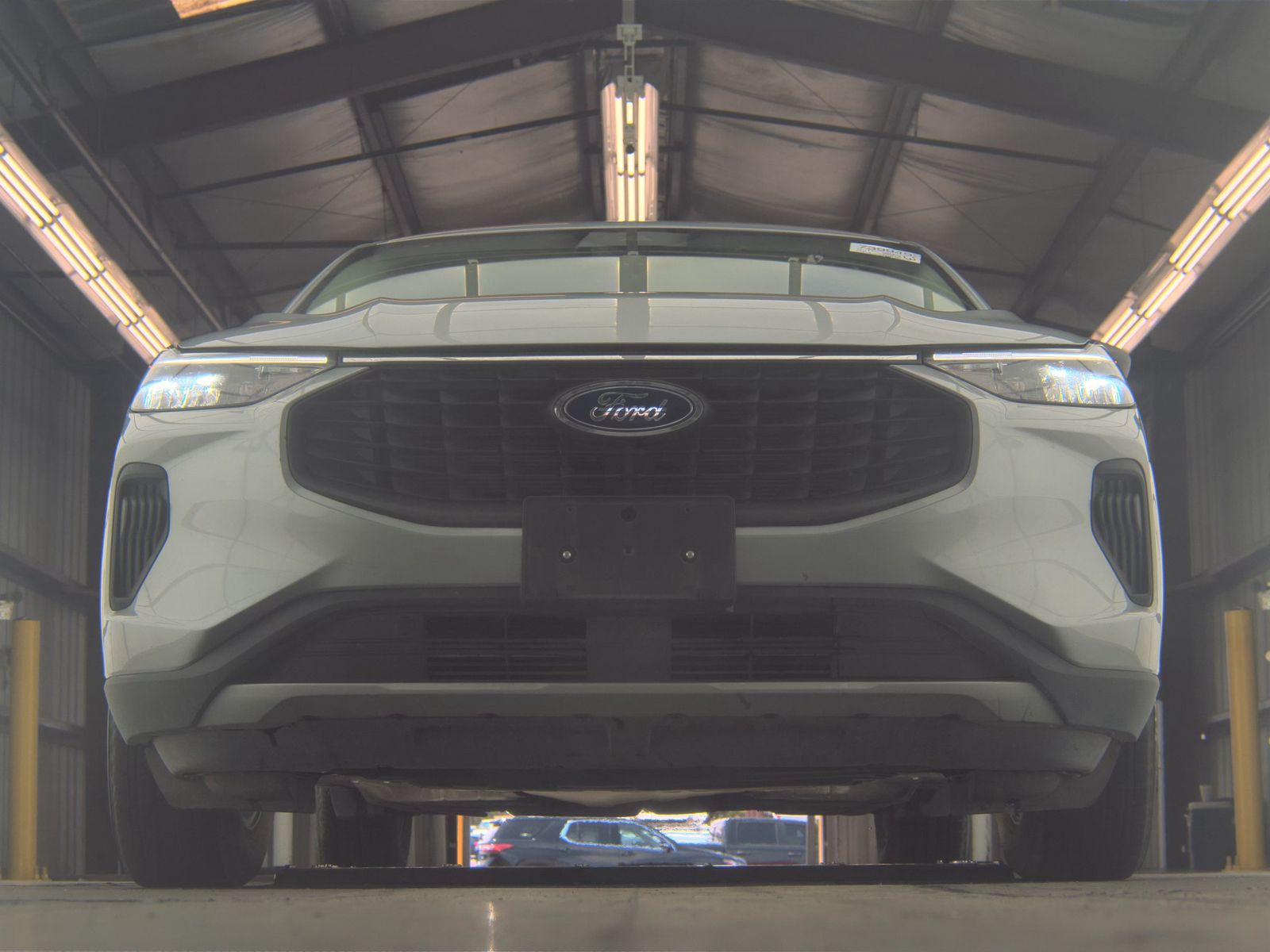 FORD ESCAPE - 4