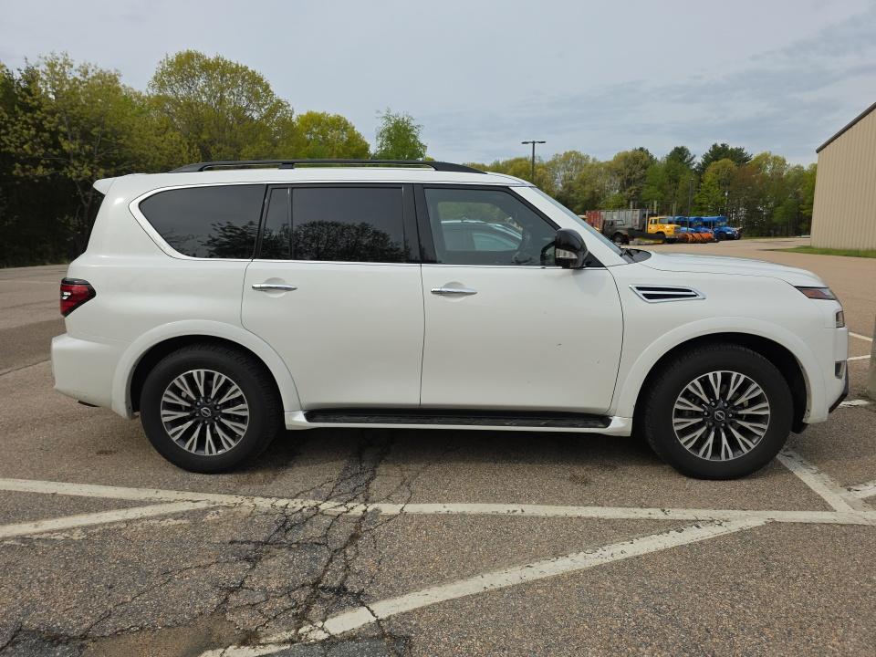 NISSAN ARMADA - 5