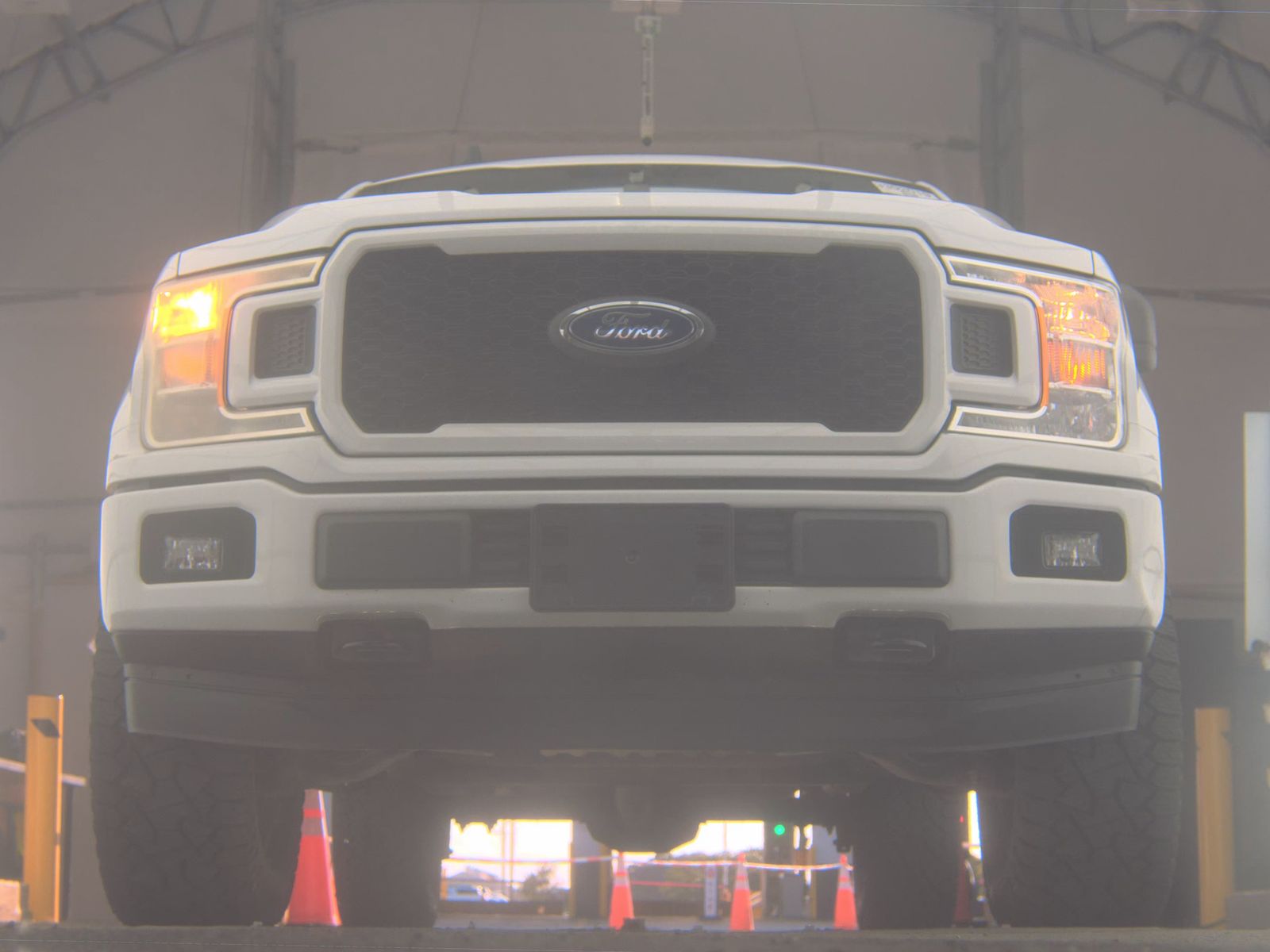FORD F-150 - 4