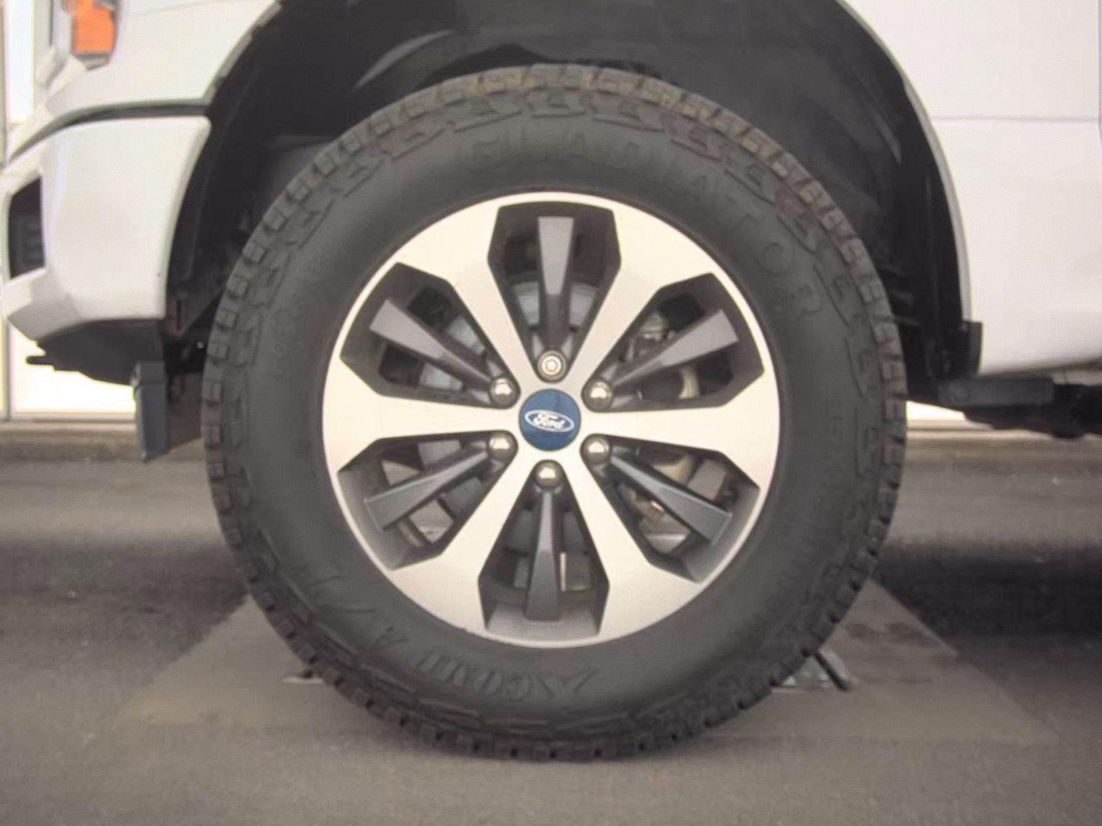 FORD F-150 - 10