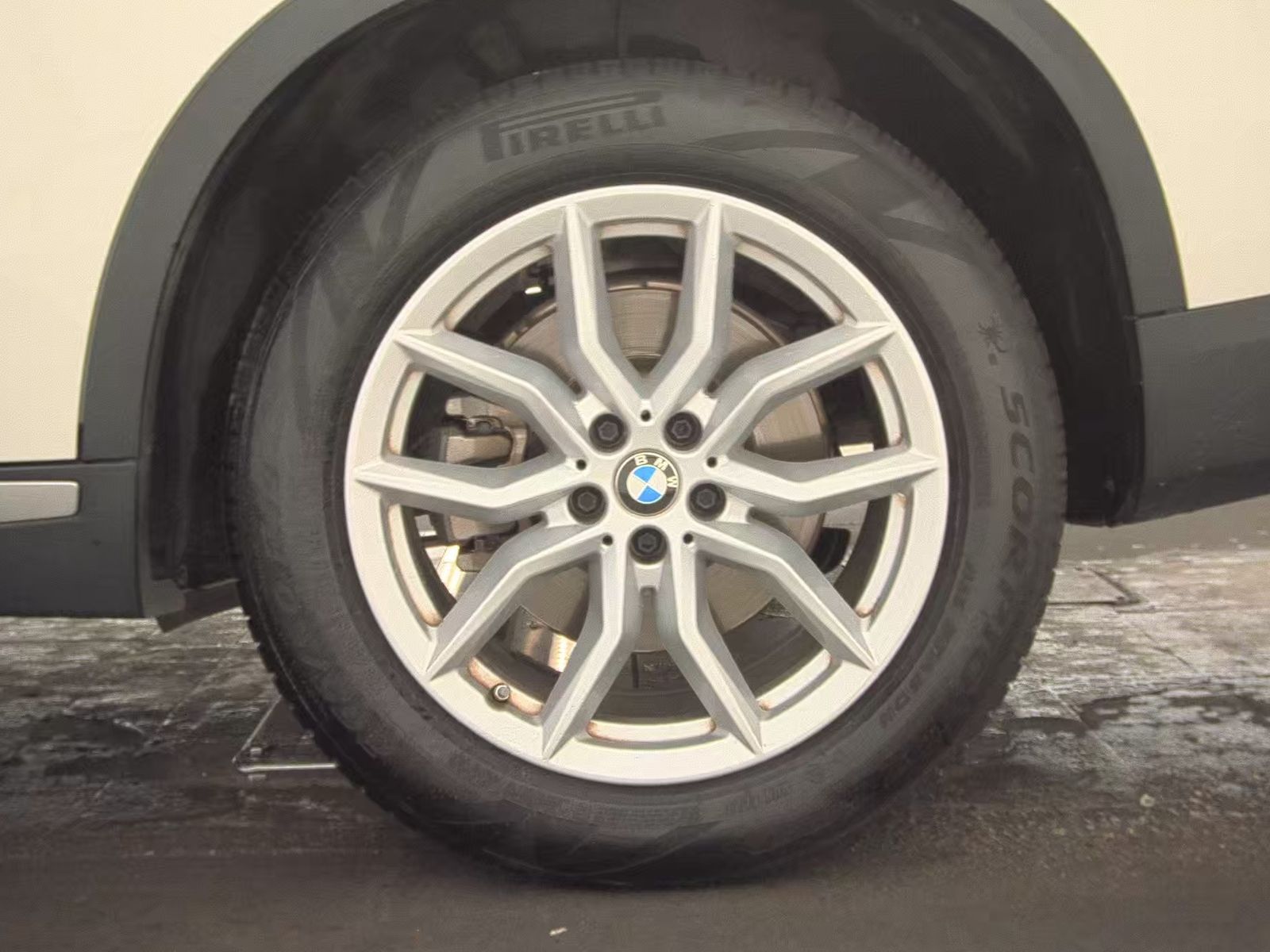 2021 BMW X5 sDrive40i RWD