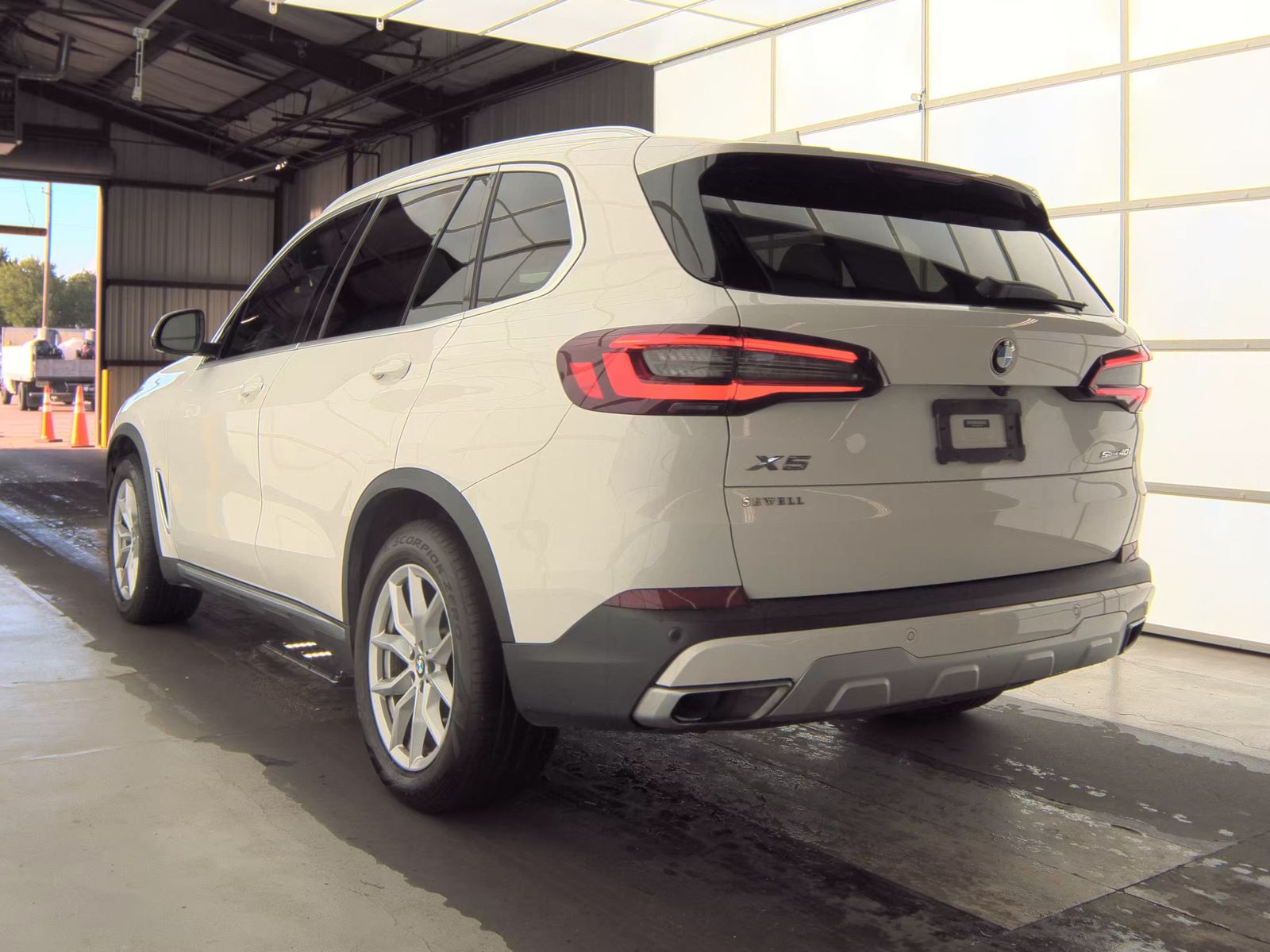 2021 BMW X5 sDrive40i RWD