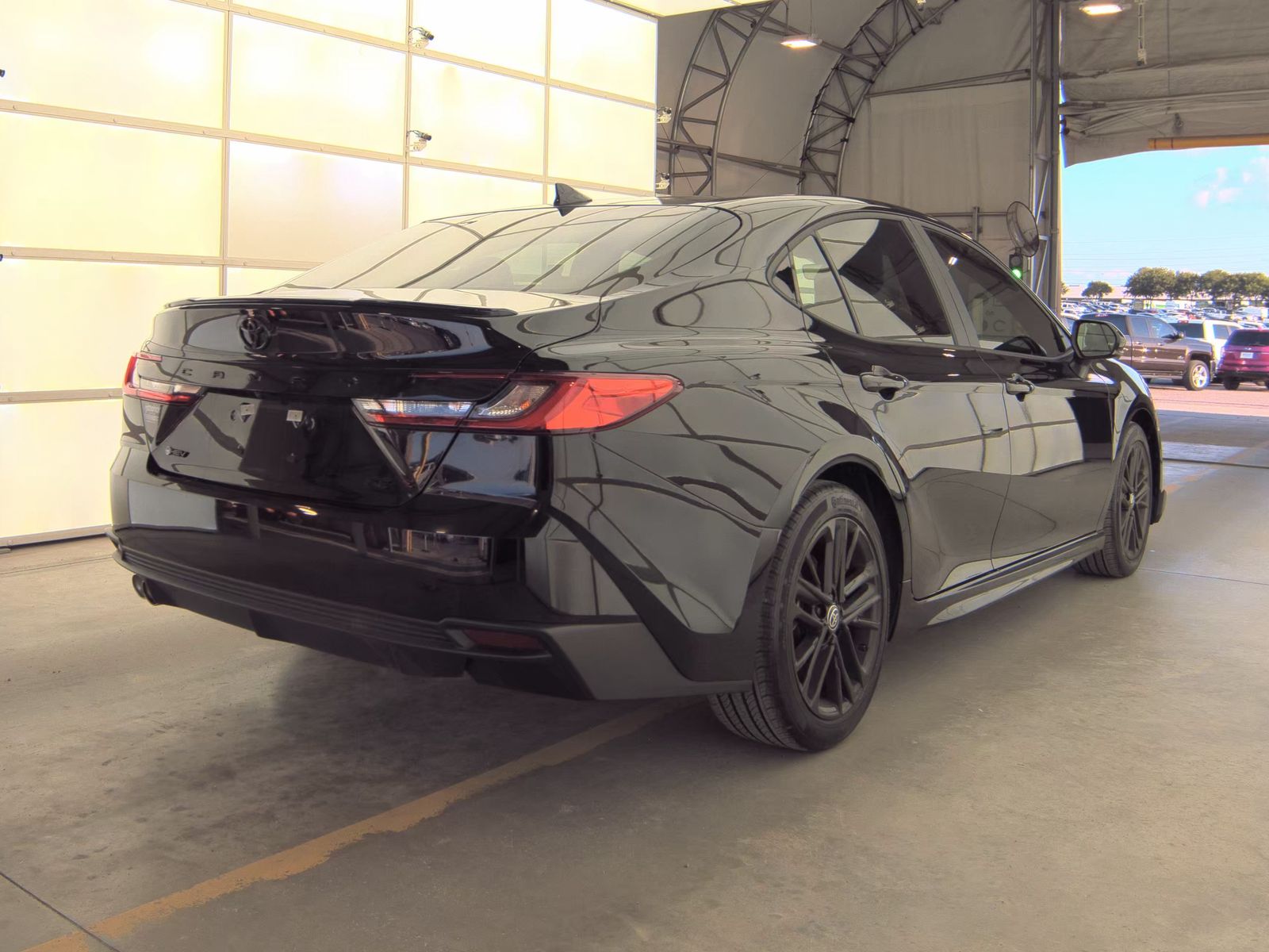 TOYOTA CAMRY - 6