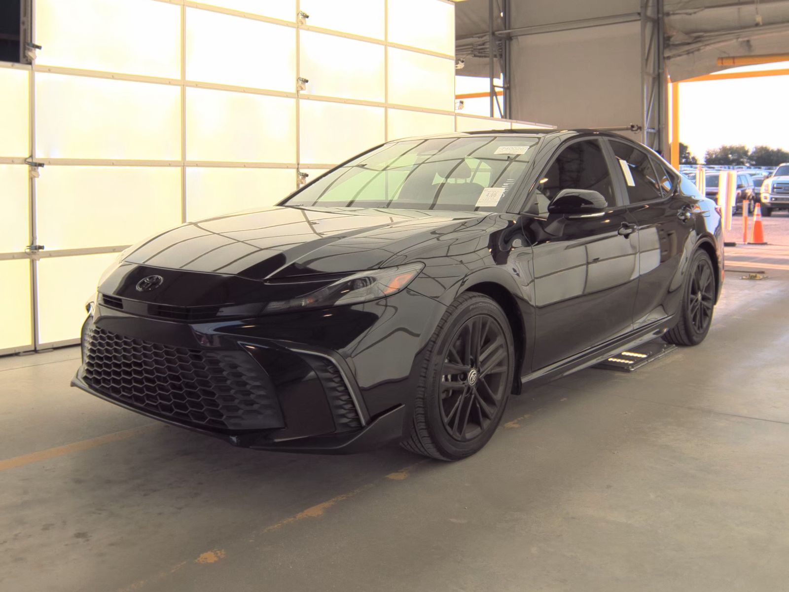 TOYOTA CAMRY - 1
