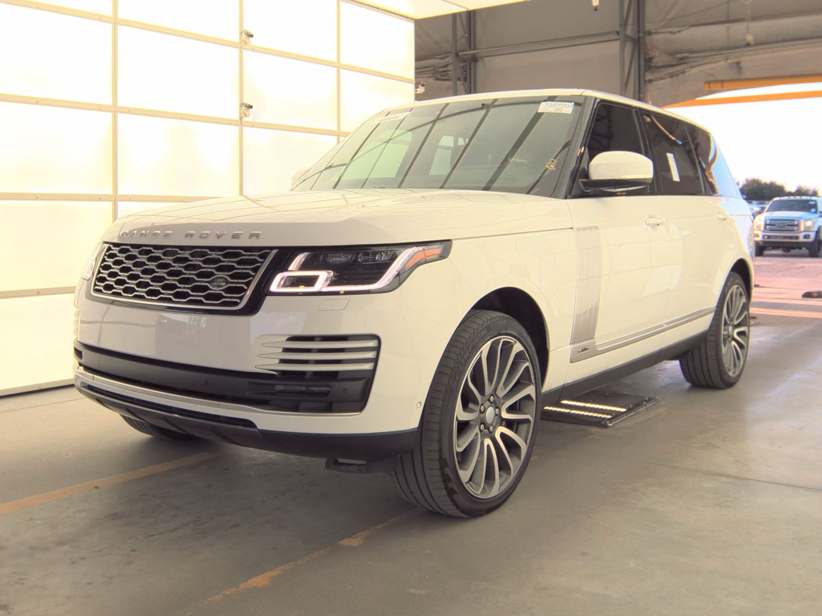 LAND ROVER RANGE ROVER - 1